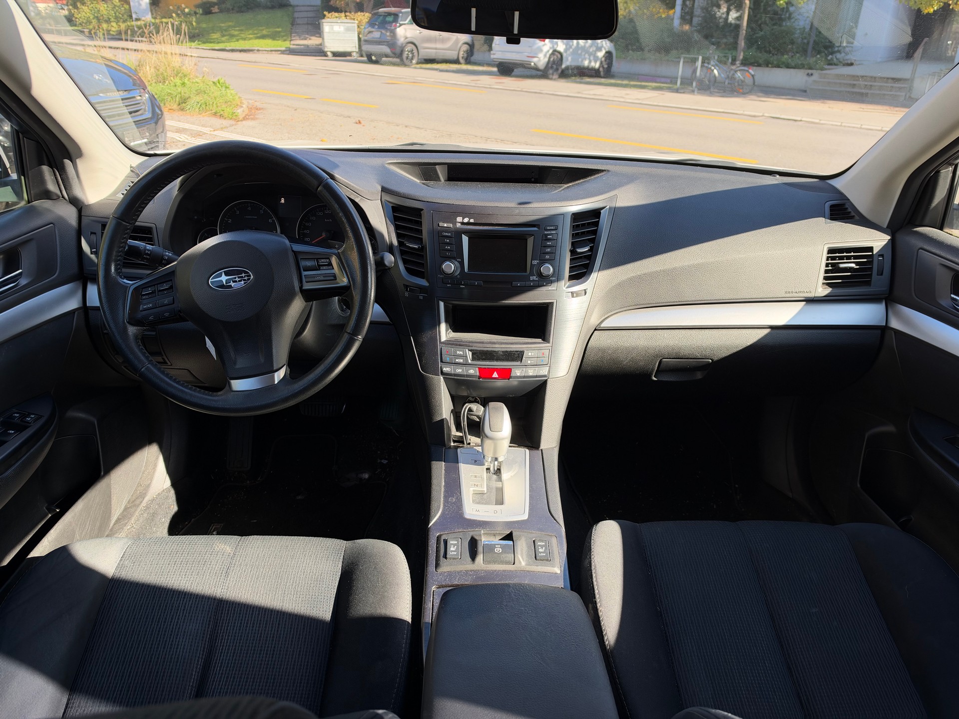 SUBARU Legacy 2.0i Swiss Special AWD Lineartronic-image-7