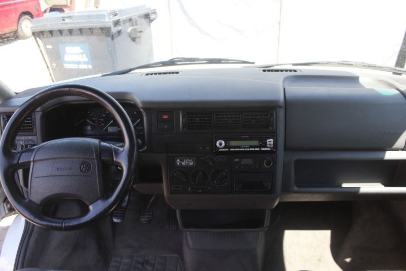 VW Wohnmobil California-image-2