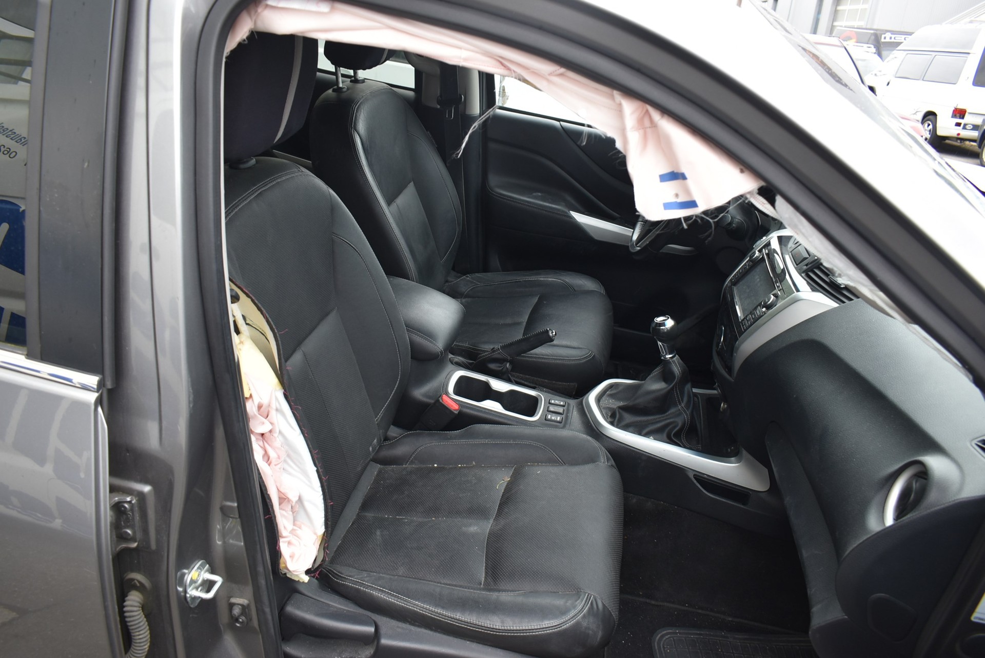 NISSAN Navara Double Cab Tekna 2.3 dCi 4WD-image-10