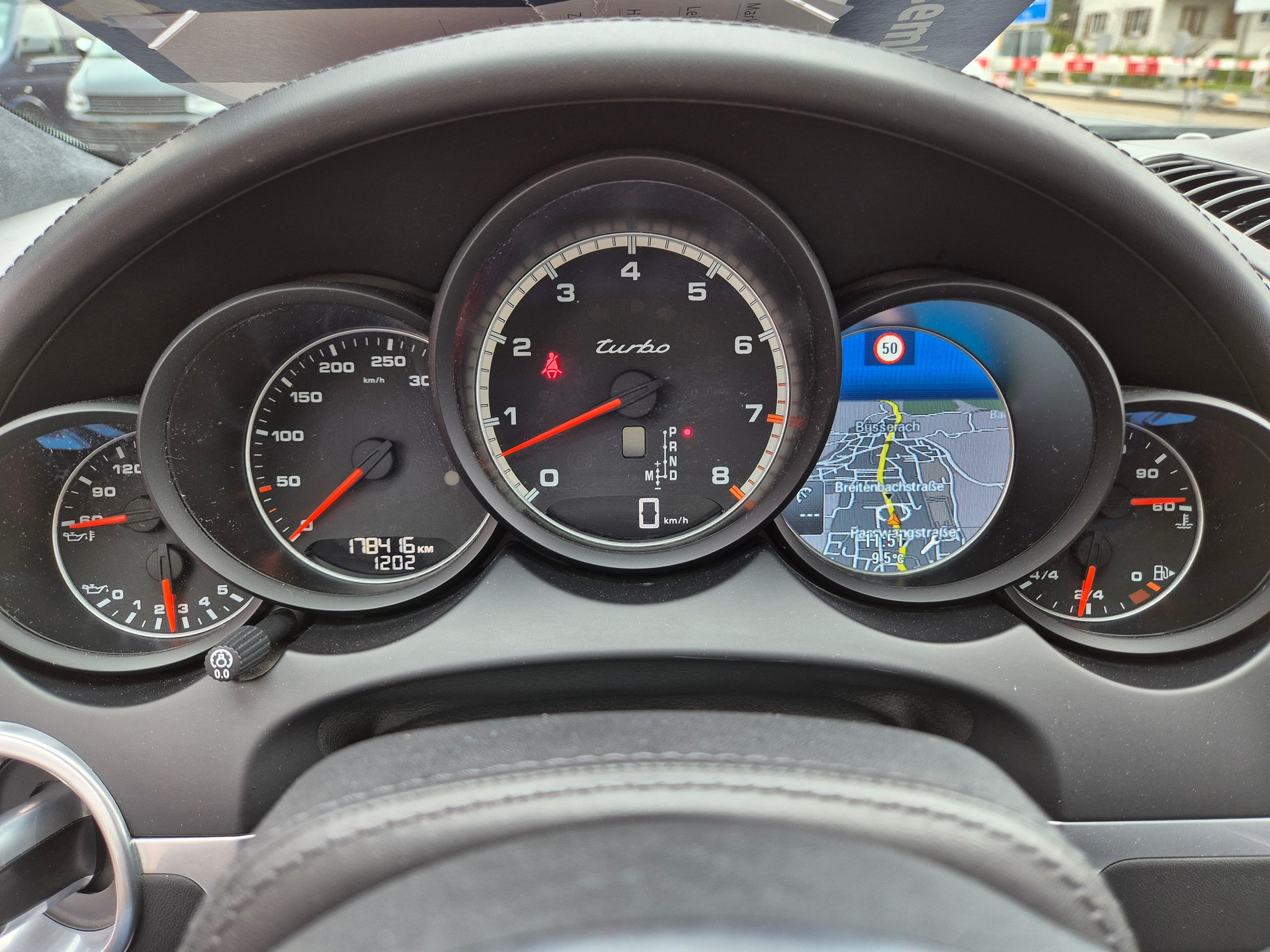 PORSCHE Cayenne Turbo-image-20