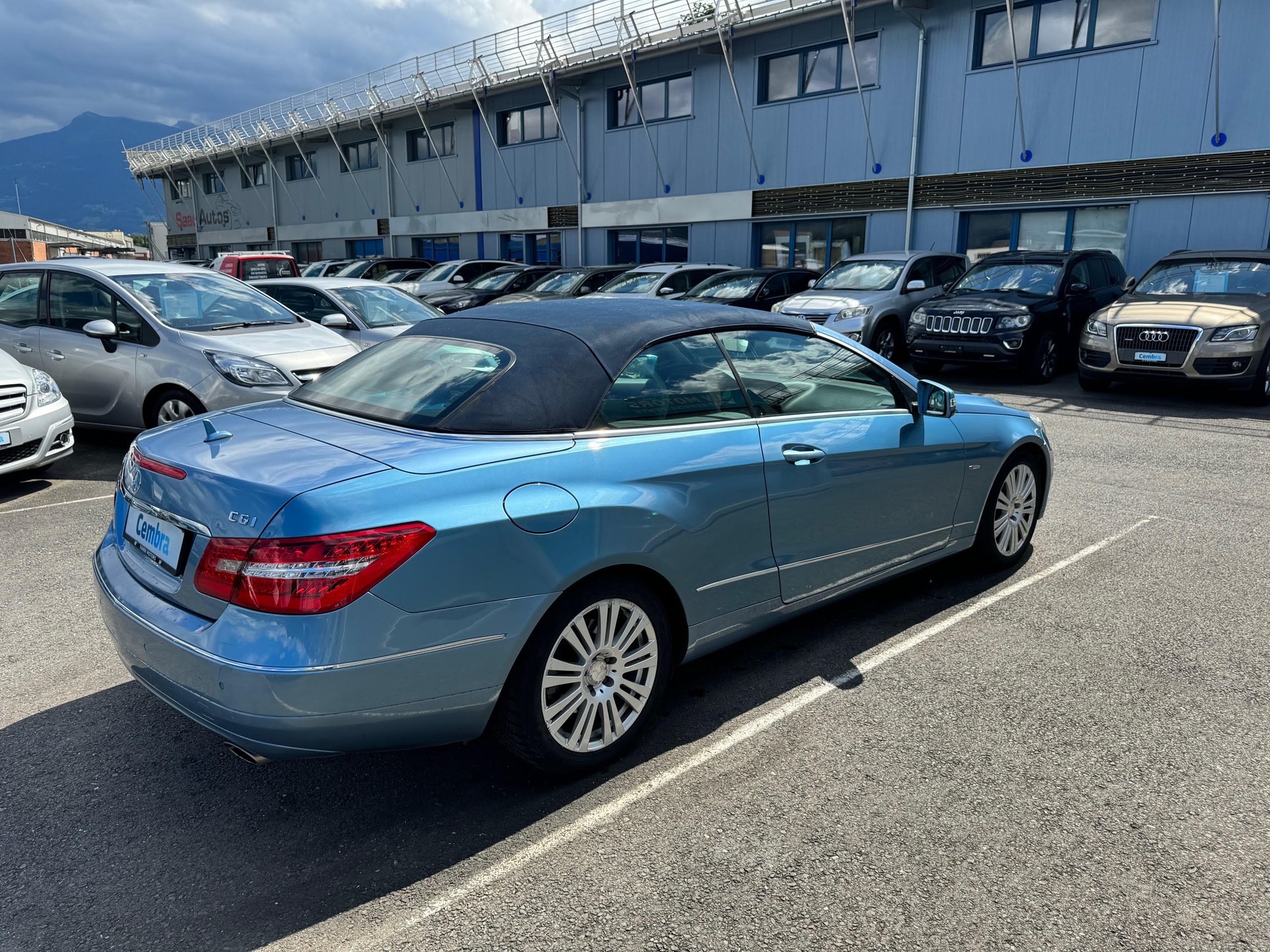 MERCEDES-BENZ E 350 CGI BlueEfficiency 7G-Tronic-image-4