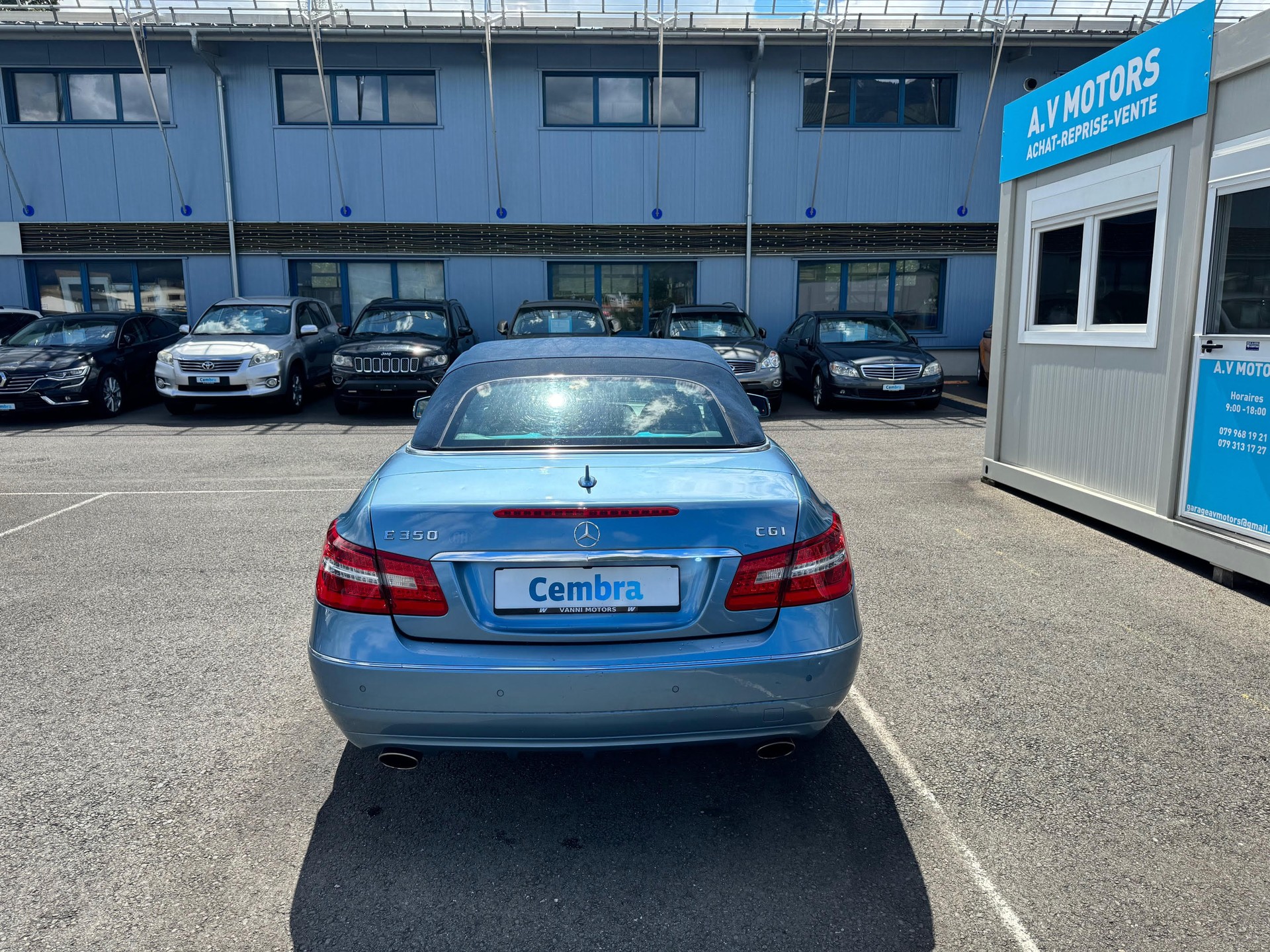 MERCEDES-BENZ E 350 CGI BlueEfficiency 7G-Tronic-image-5