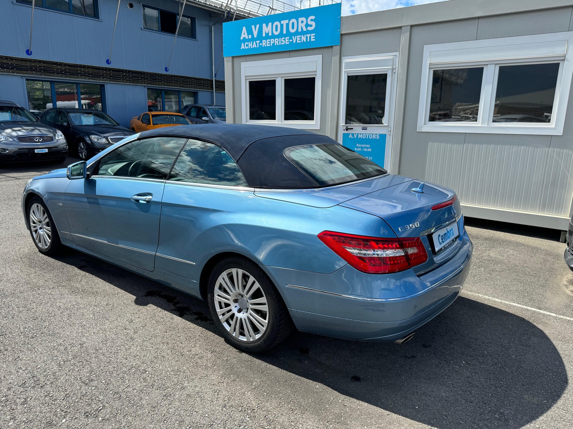 MERCEDES-BENZ E 350 CGI BlueEfficiency 7G-Tronic-image-3