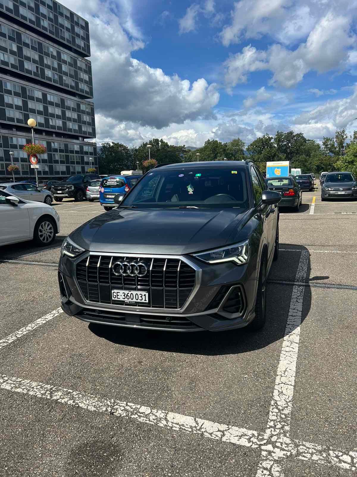 AUDI Q3 35 TFSI S line-image-0