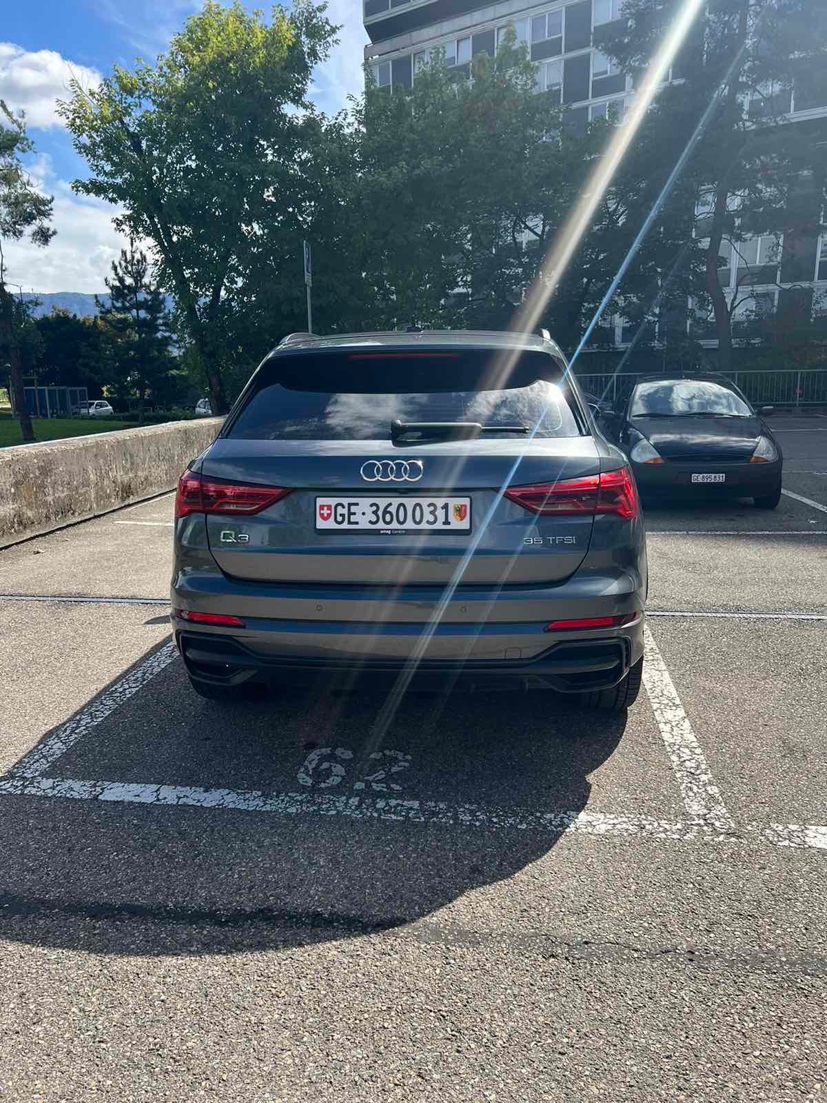 AUDI Q3 35 TFSI S line-image-1