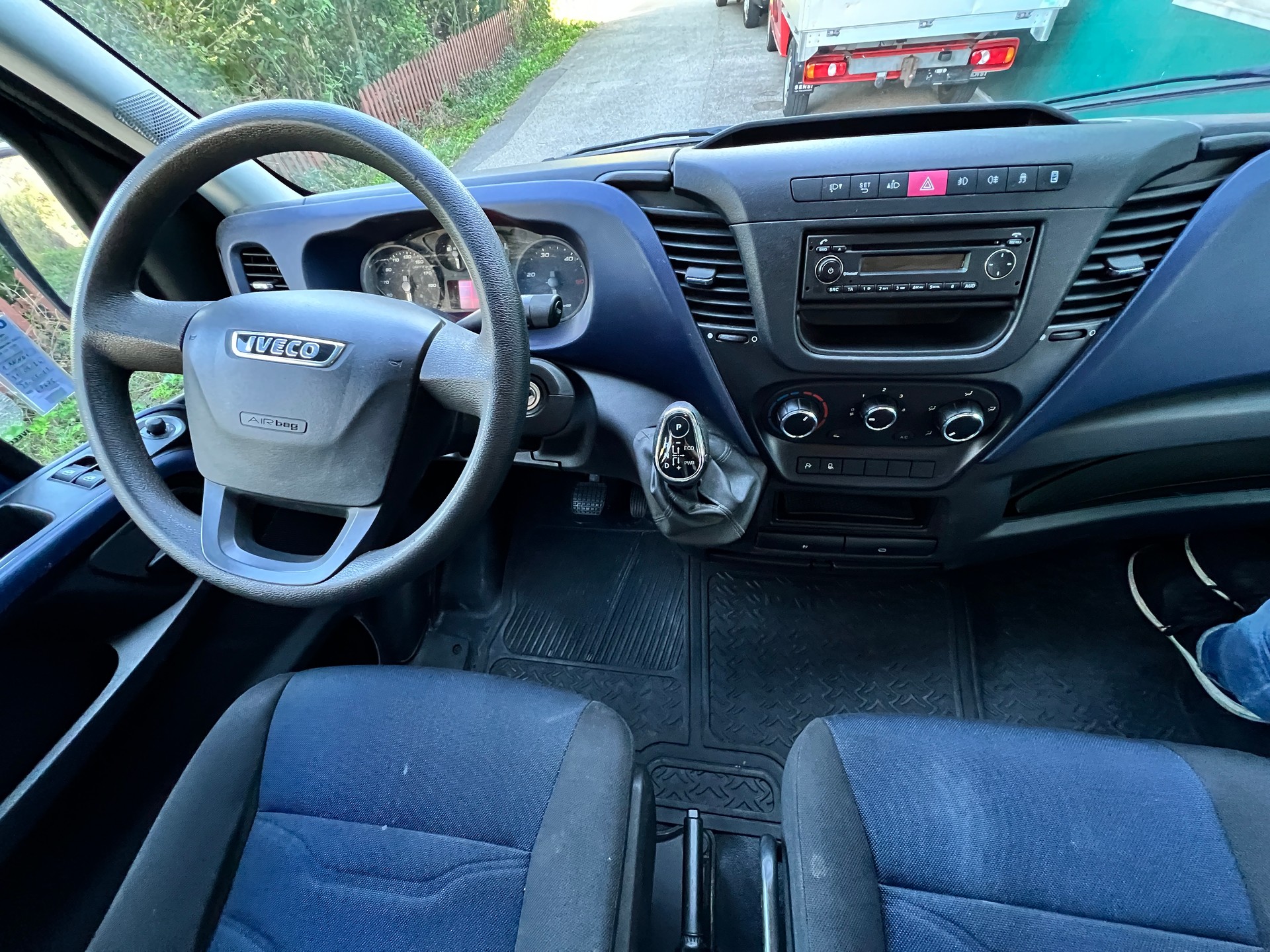 IVECO 33 S 14 A8 V-image-8