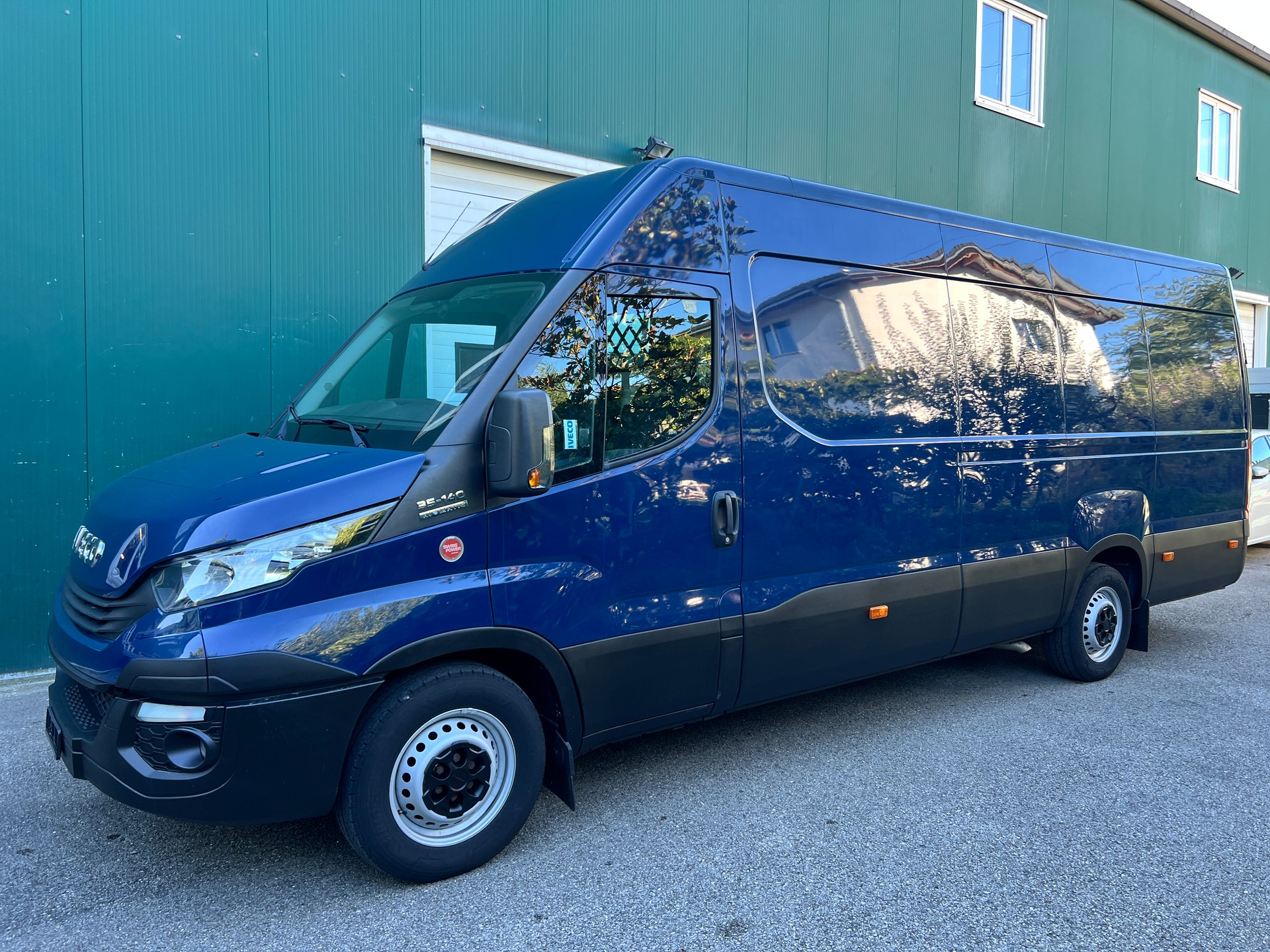 IVECO 33 S 14 A8 V-image-0