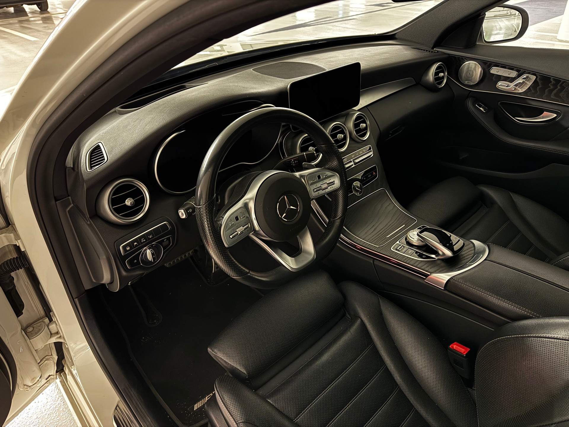 MERCEDES-BENZ C 200 Swiss Star AMG Line 4M 9G-Tronic-image-8