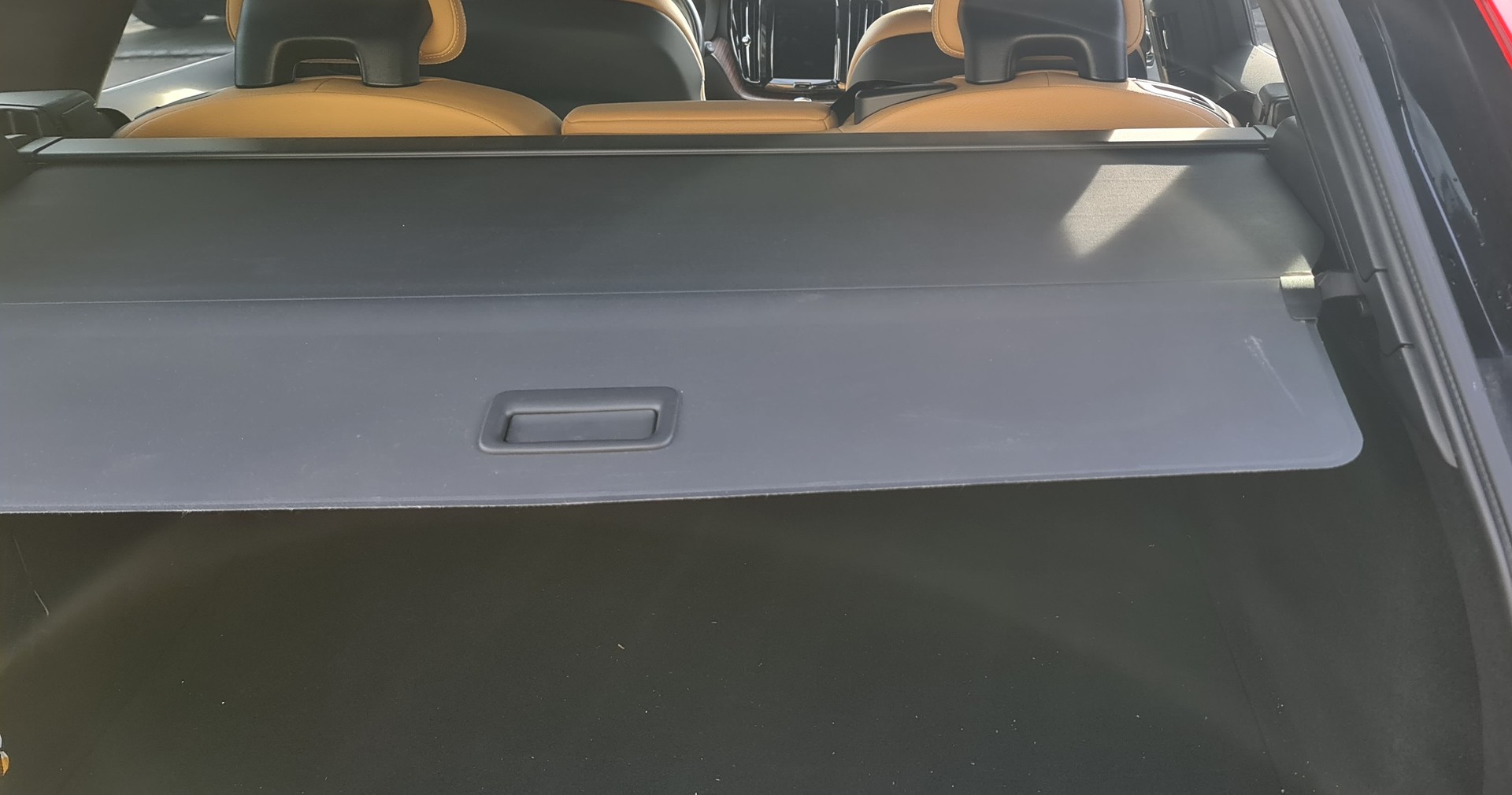 VOLVO XC60 D4 AWD Momentum Geartronic-image-6