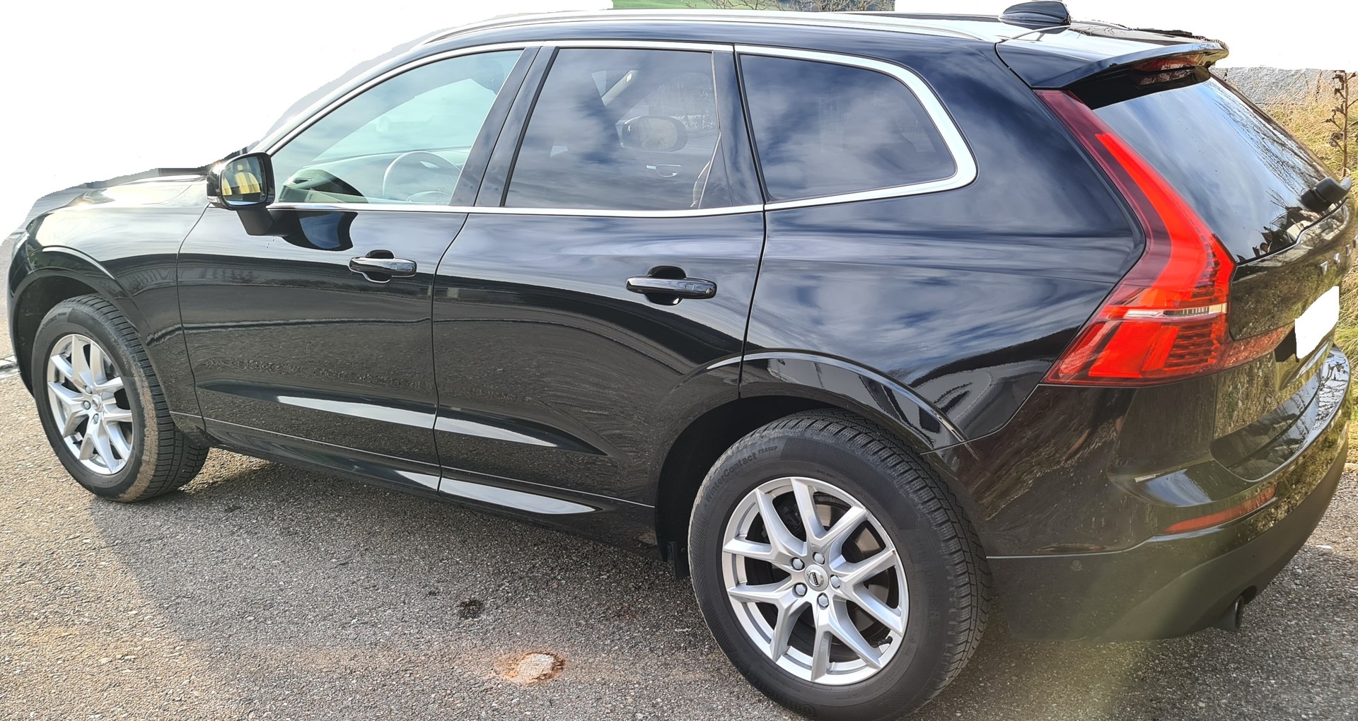 VOLVO XC60 D4 AWD Momentum Geartronic-image-0