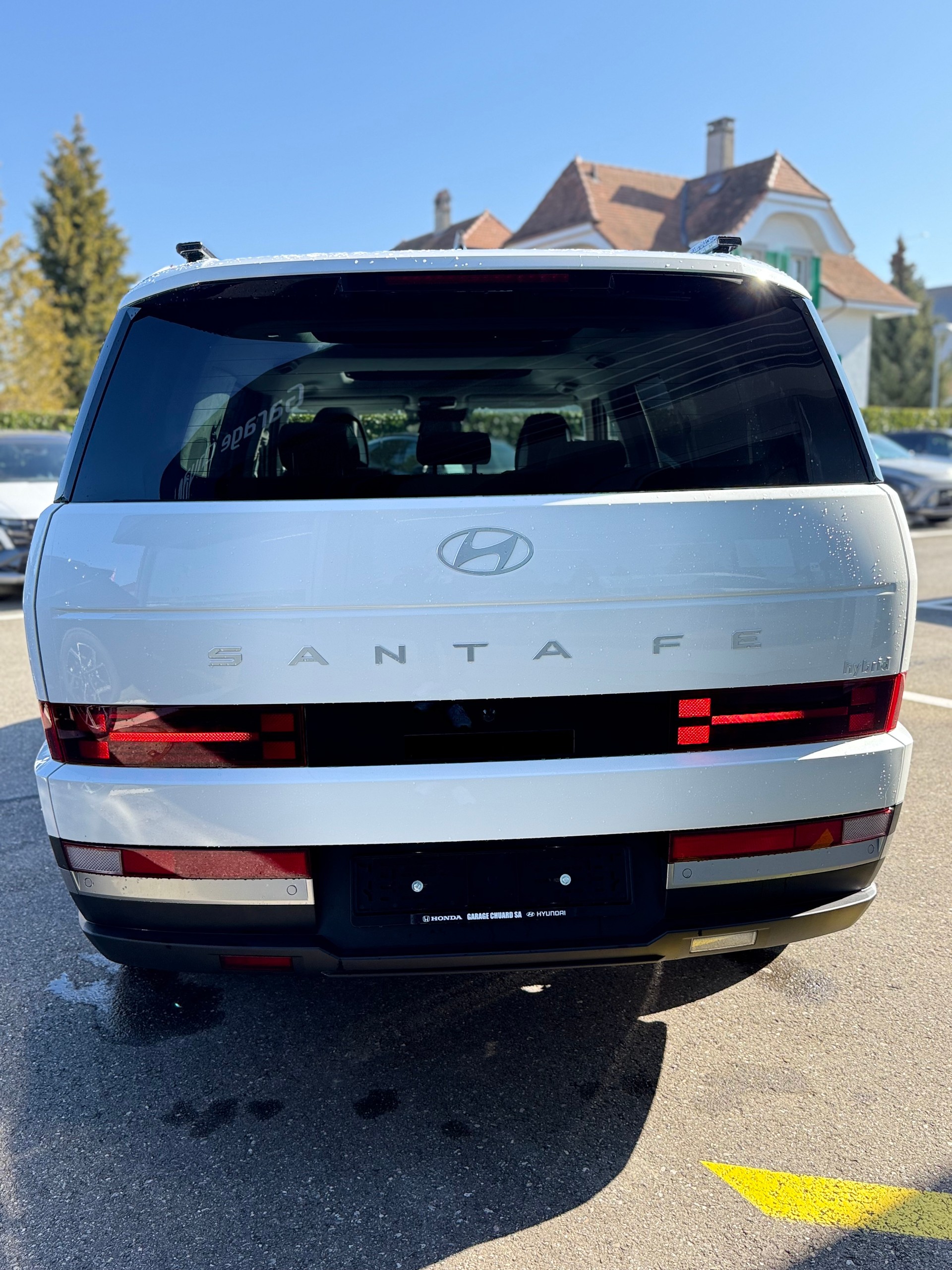 HYUNDAI Santa Fe 1.6 T-GDi HEV Amplia 4WD Automatic-image-4