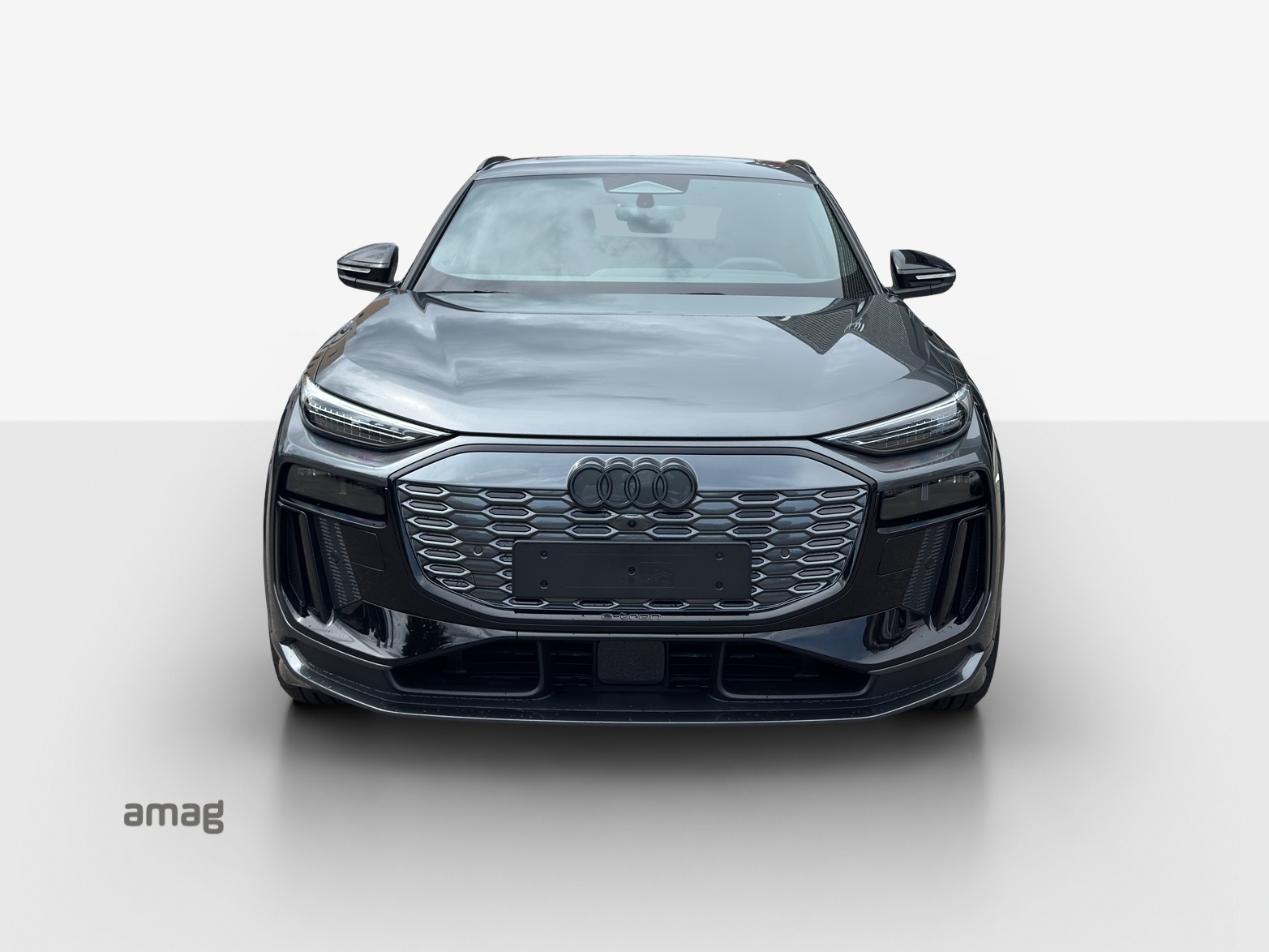 AUDI SQ6 Sportback e-tron quattro-image-6