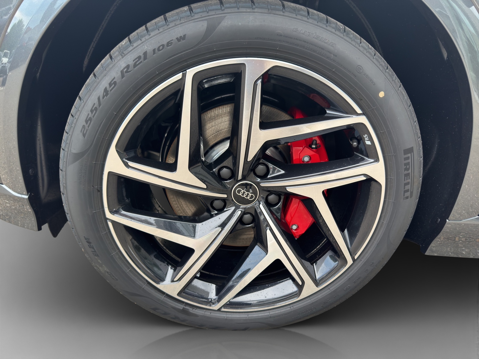 AUDI SQ6 Sportback e-tron quattro-image-13