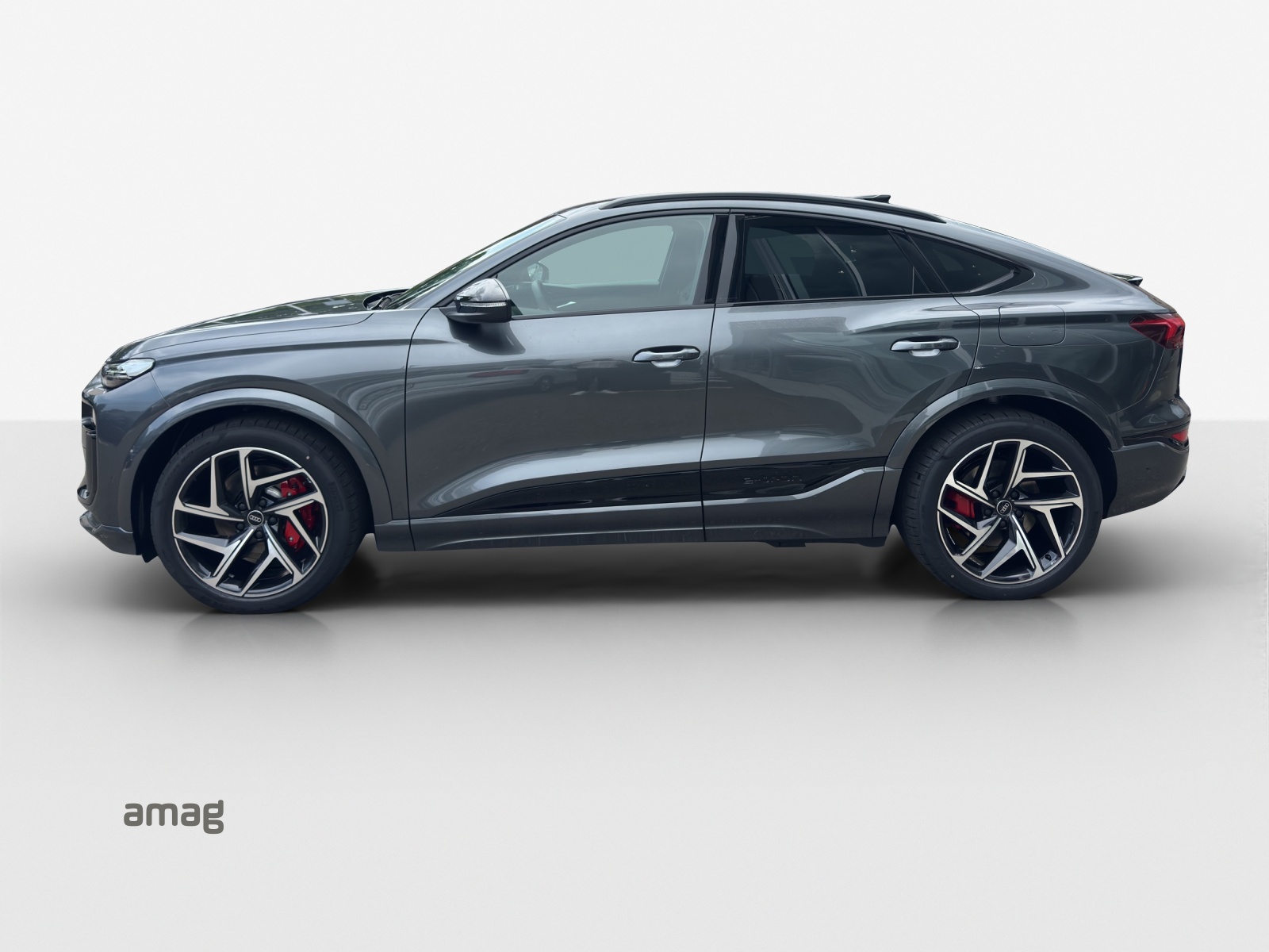 AUDI SQ6 Sportback e-tron quattro-showroom-element-1