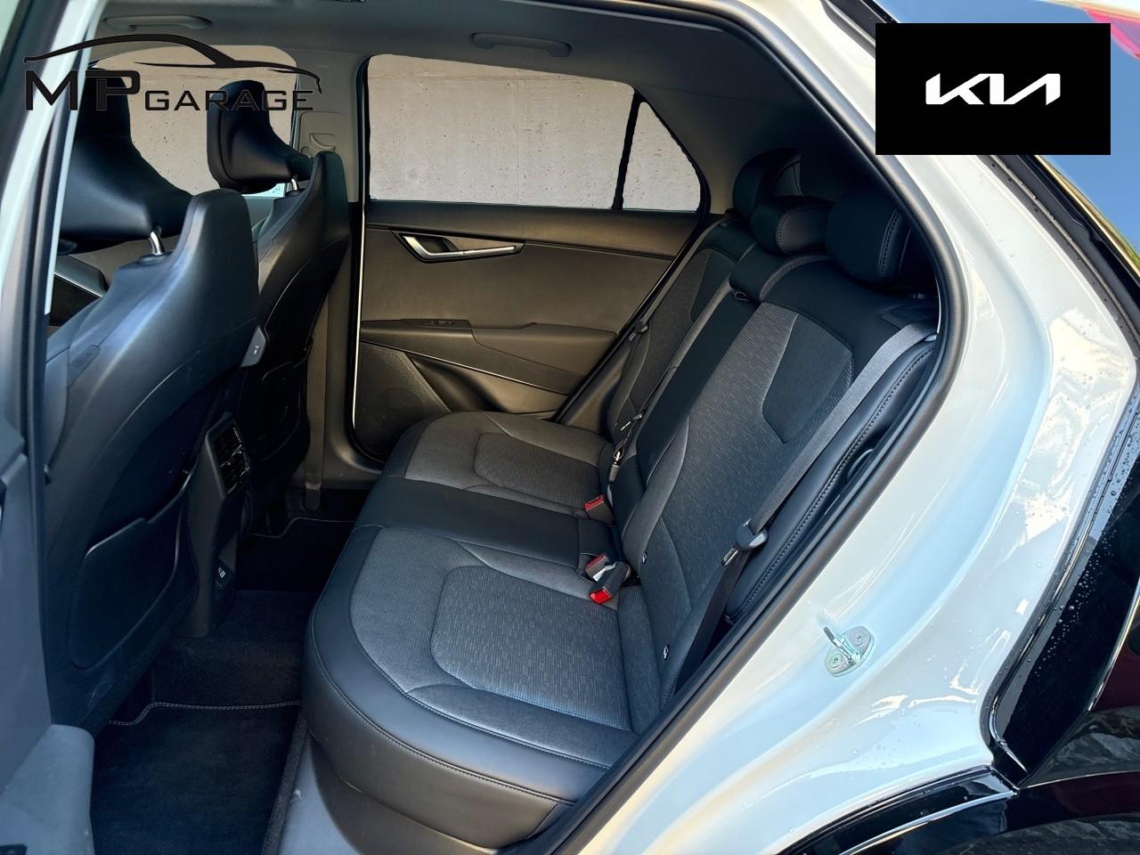KIA Niro 1.6 GDi Plug-in Hybrid Style-image-13