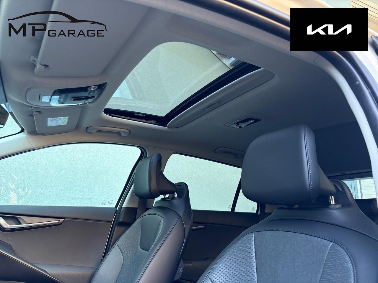 KIA Niro 1.6 GDi Plug-in Hybrid Style-image-14