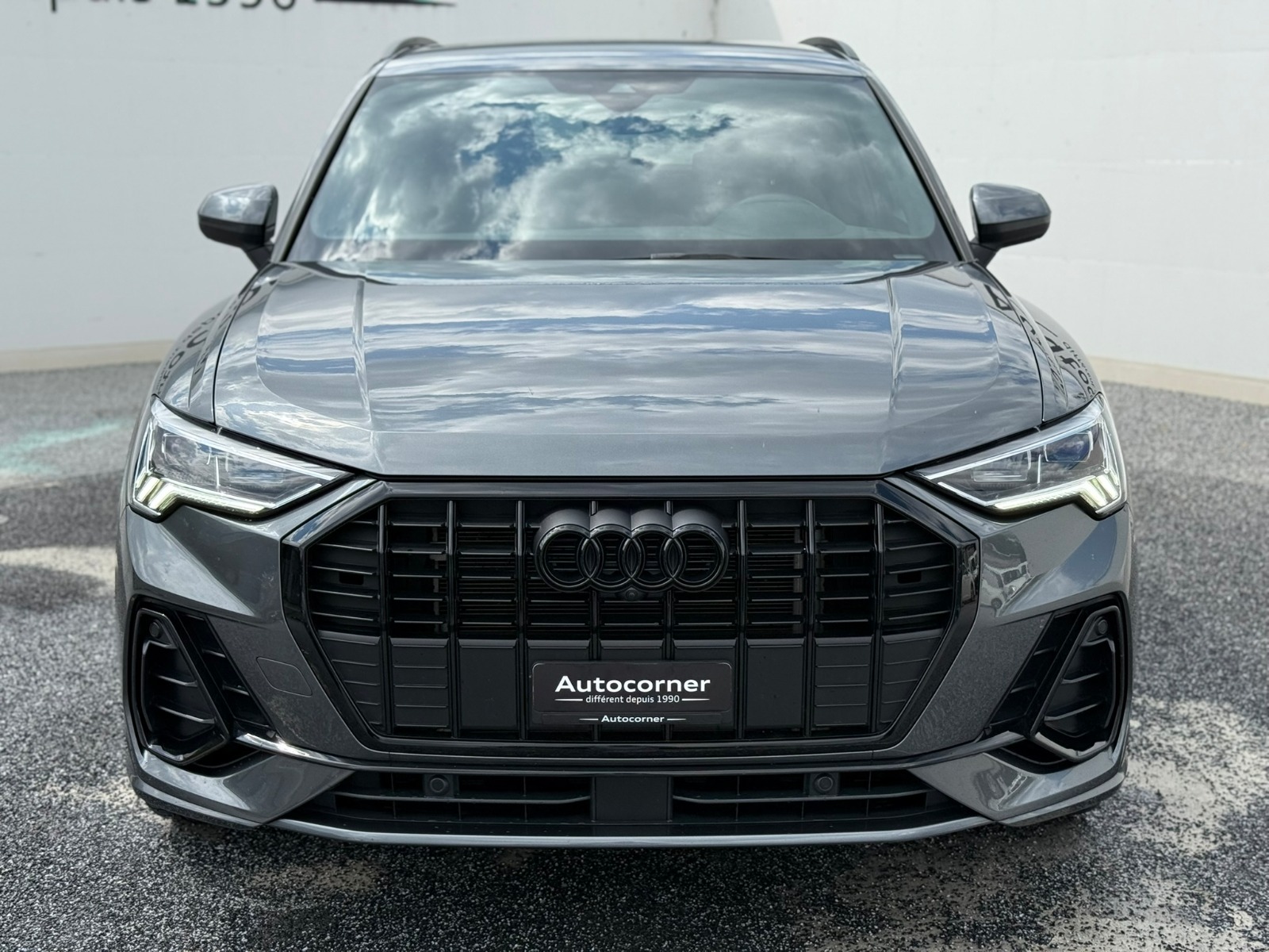 AUDI Q3 45 TFSI e S line S-tronic-image-4