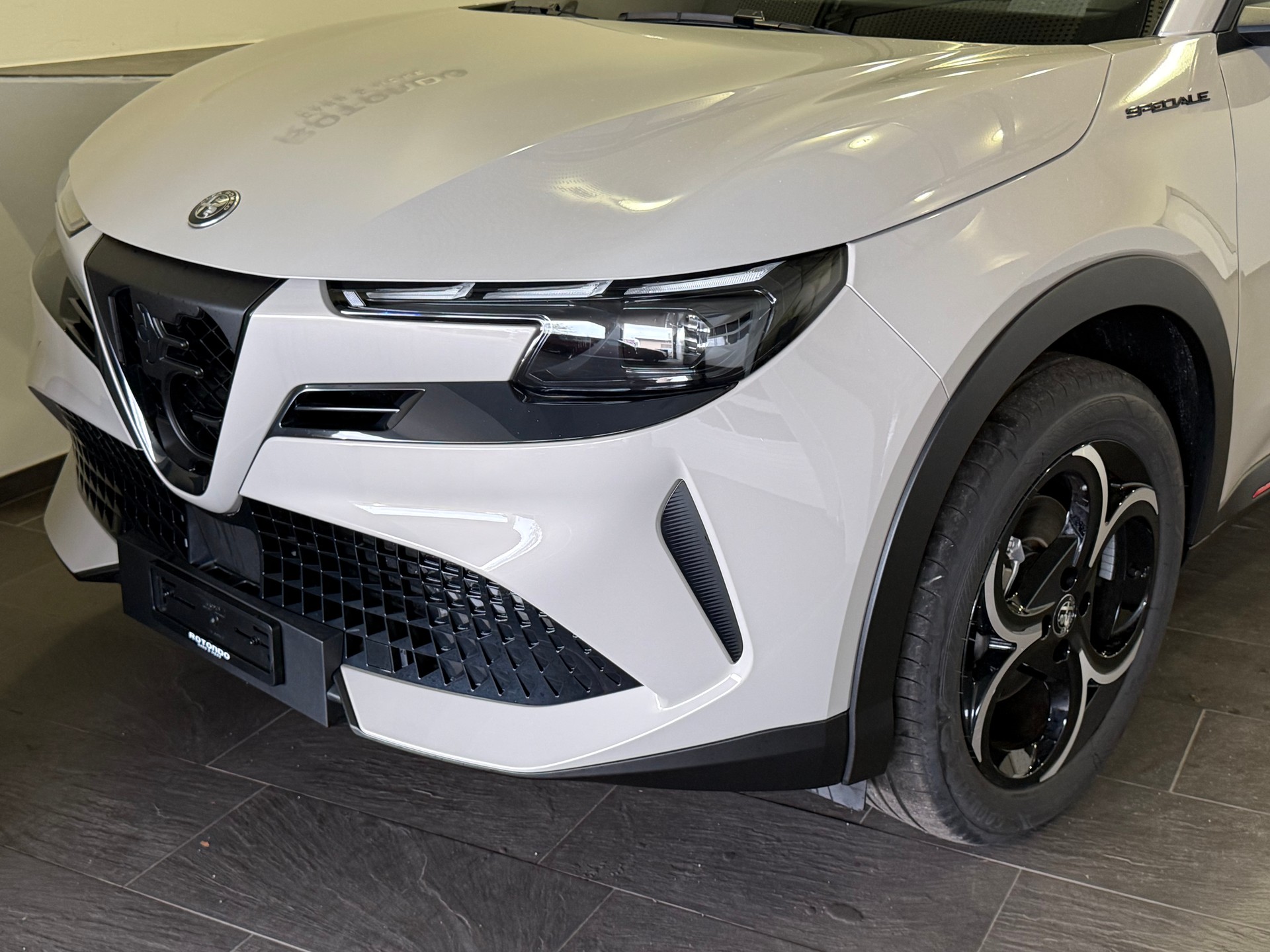 ALFA ROMEO Junior 1.2 48V Hybrid Speciale-image-2