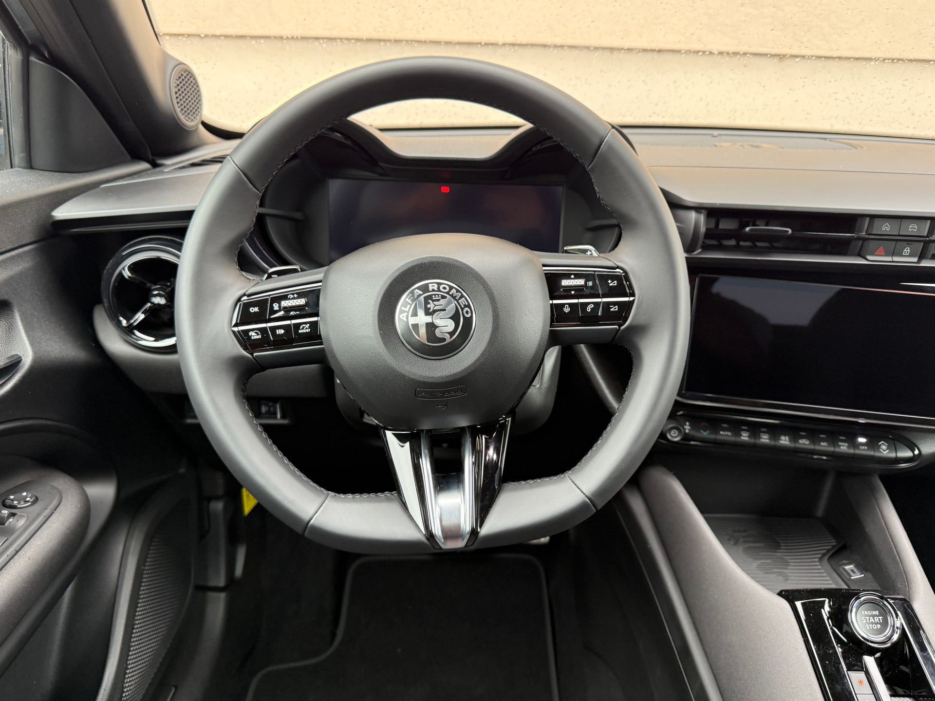 ALFA ROMEO Junior 1.2 48V Hybrid Speciale-image-8