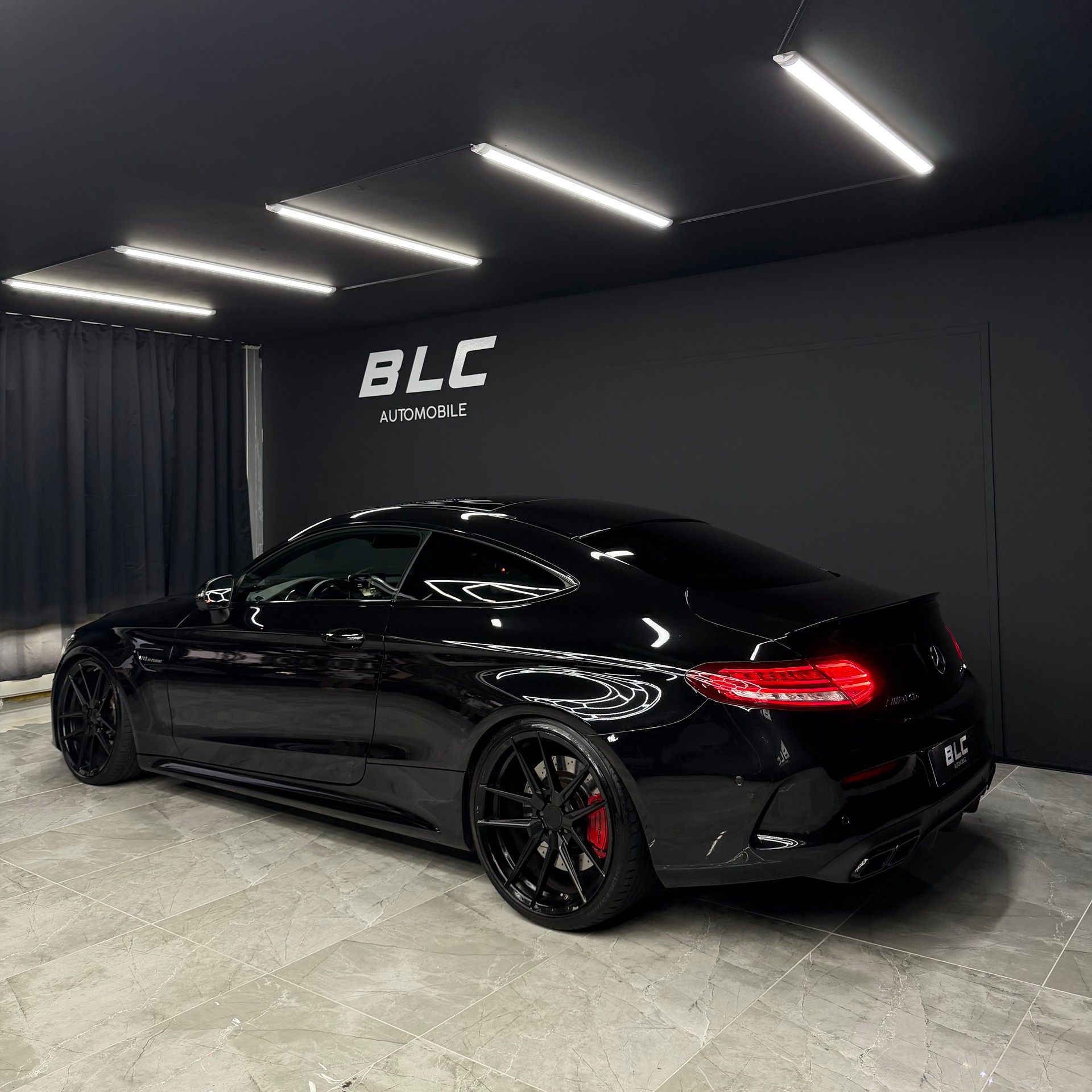 MERCEDES-BENZ C 63 S AMG Speedshift-image-4