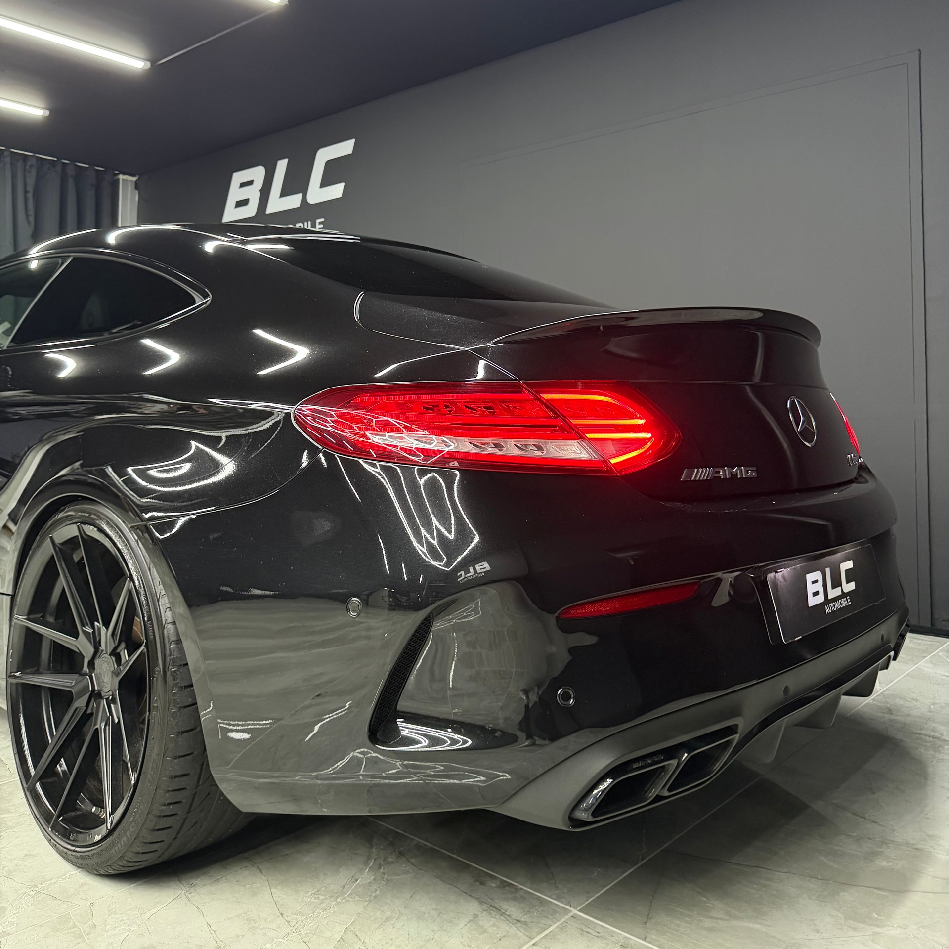 MERCEDES-BENZ C 63 S AMG Speedshift-image-6