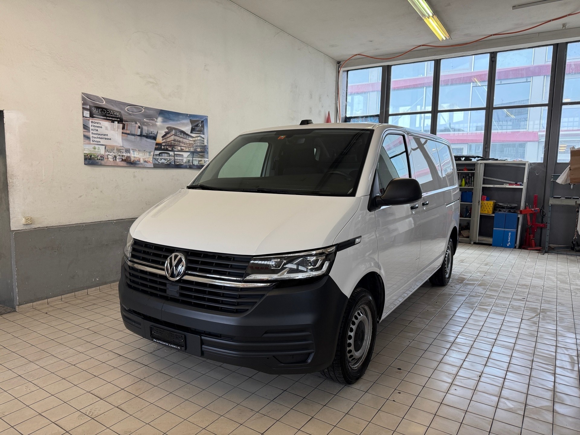 VW T6.1 2.0 TDI DSG-image-0