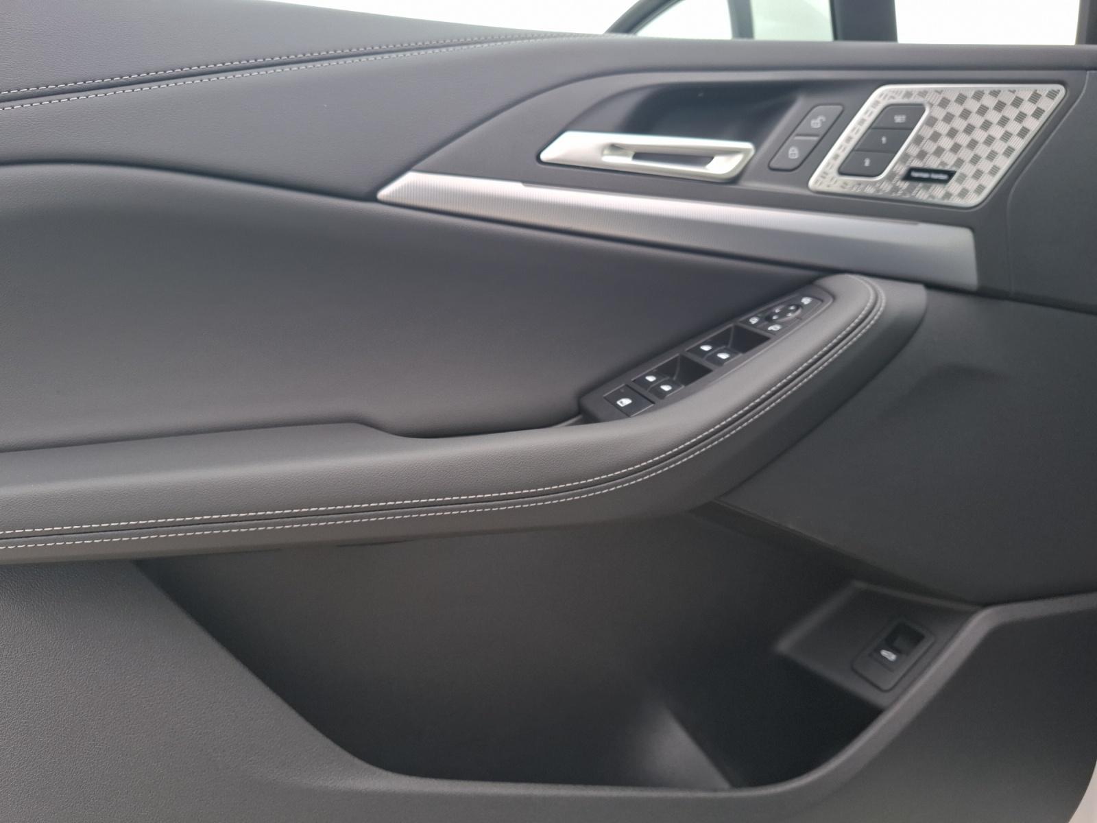 BMW 223i xDrive SDKG Active Tourer-image-5