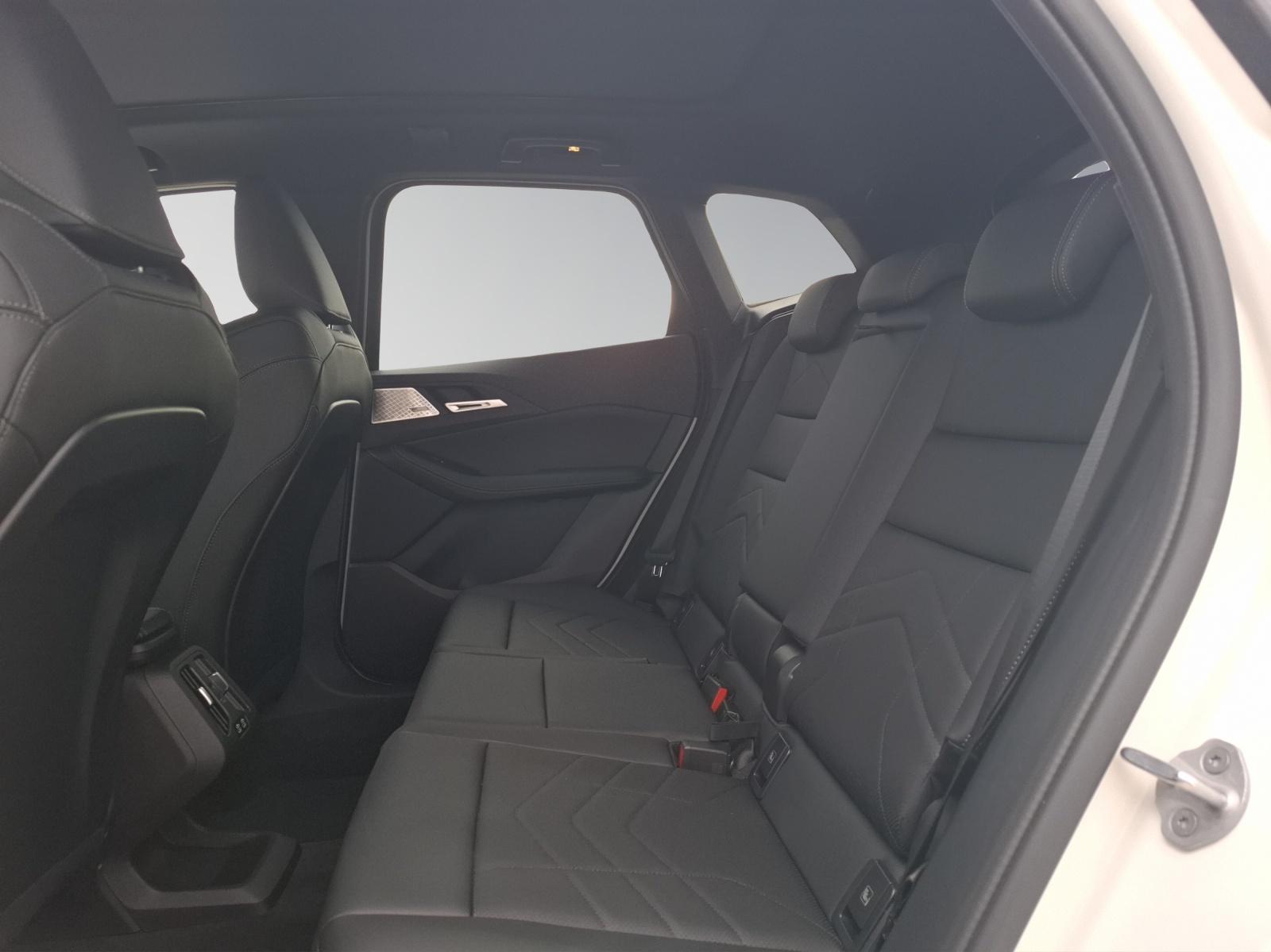 BMW 223i xDrive SDKG Active Tourer-image-6