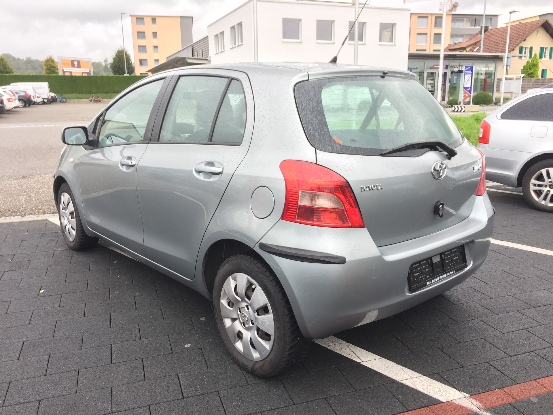 TOYOTA Yaris 1.3 Linea Luna-image-5