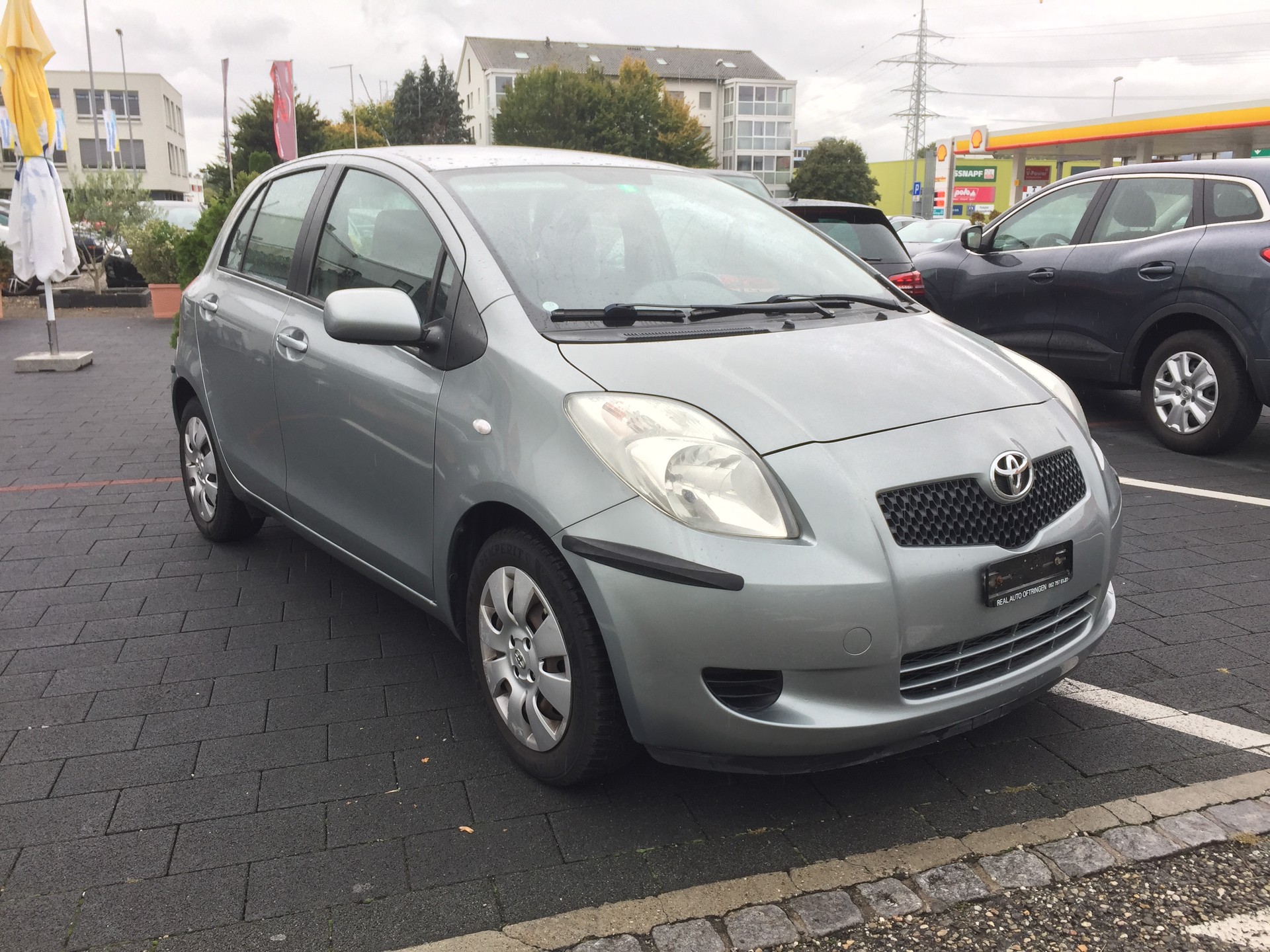 TOYOTA Yaris 1.3 Linea Luna-image-2