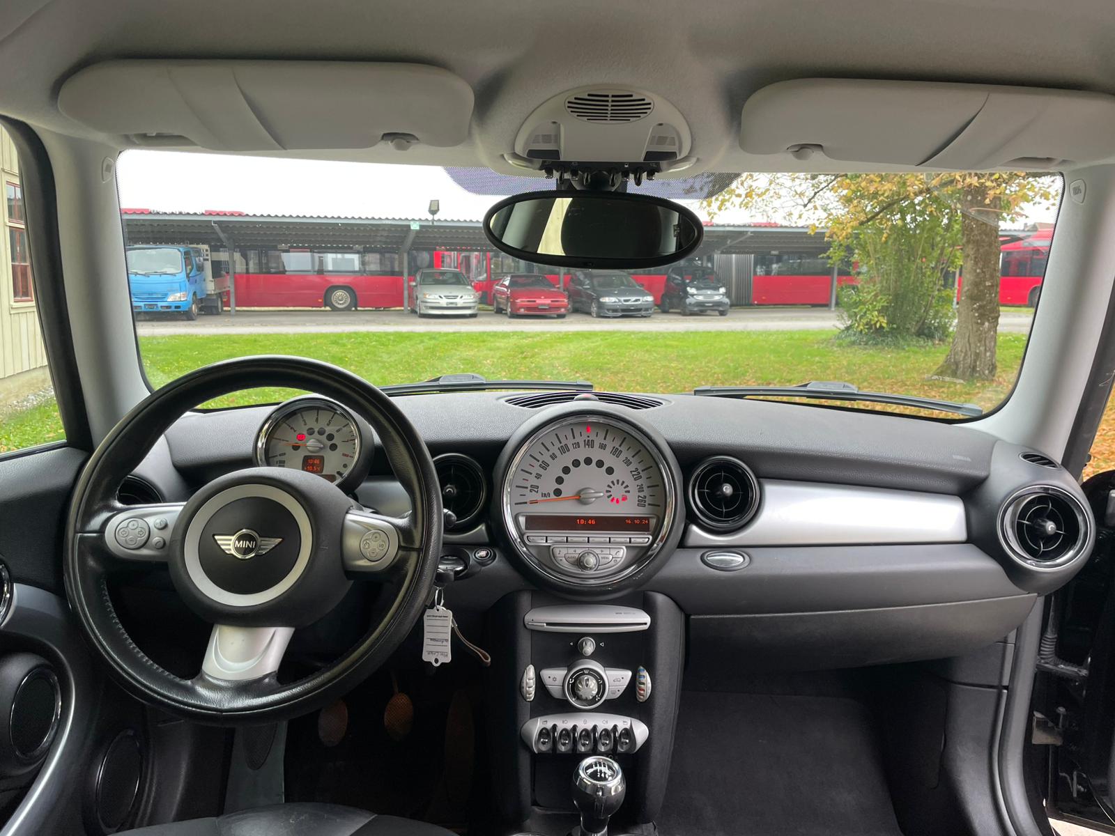 MINI Cooper-image-13