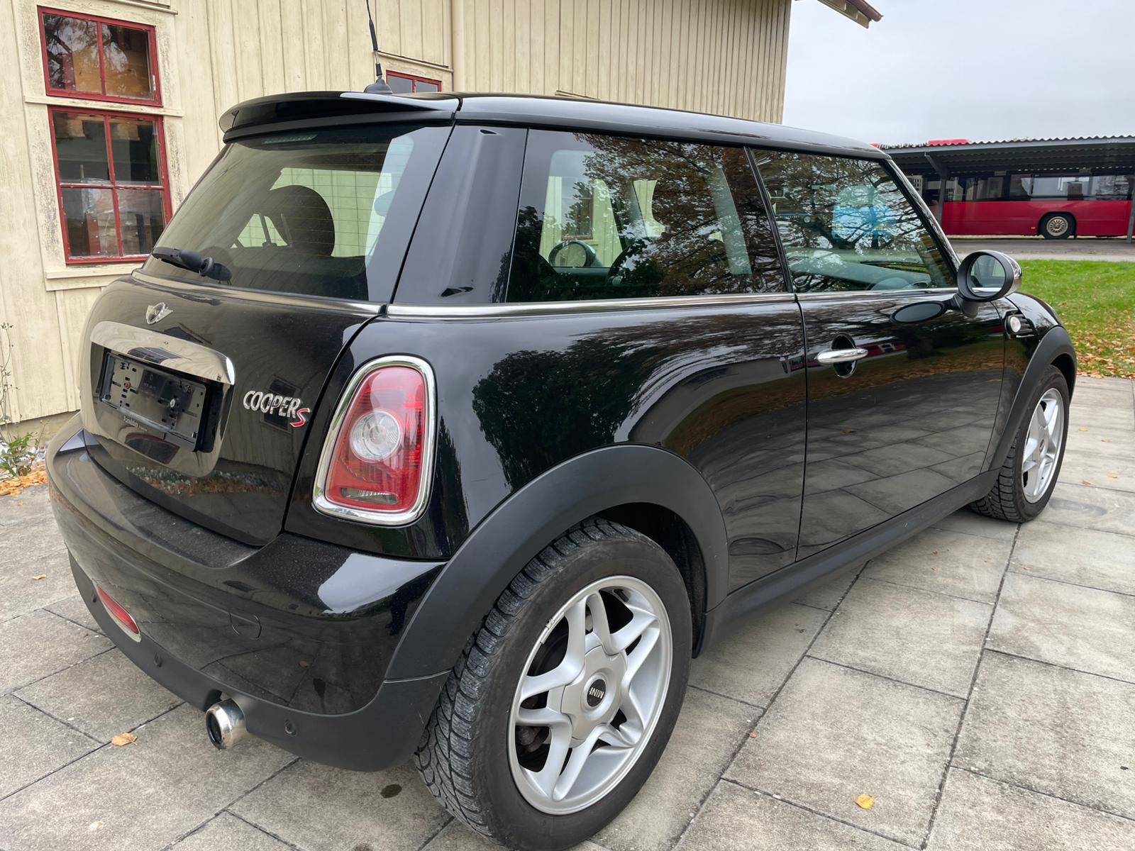 MINI Cooper-image-6