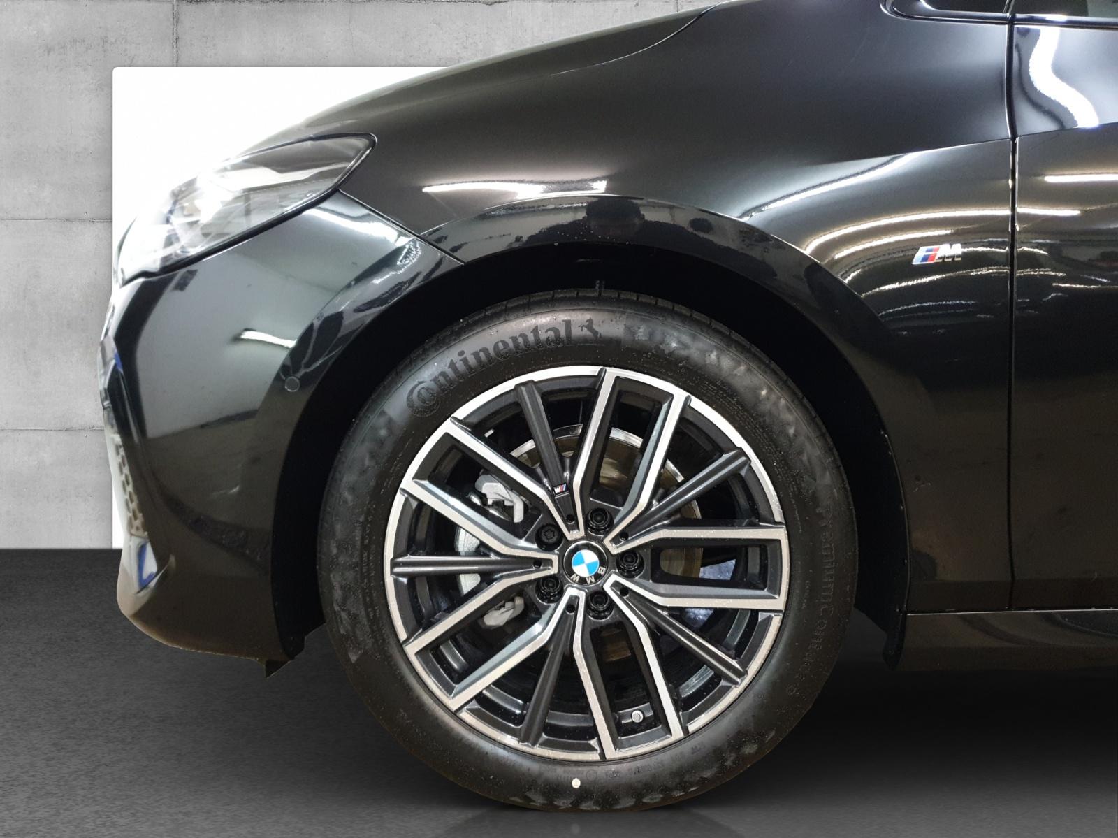 BMW 218d Active Tourer-image-8