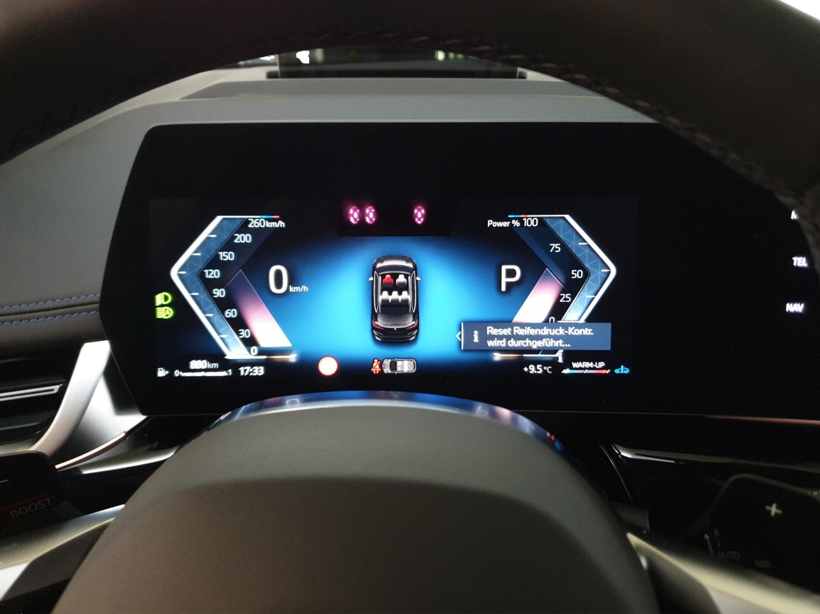 BMW 218d Active Tourer-image-19