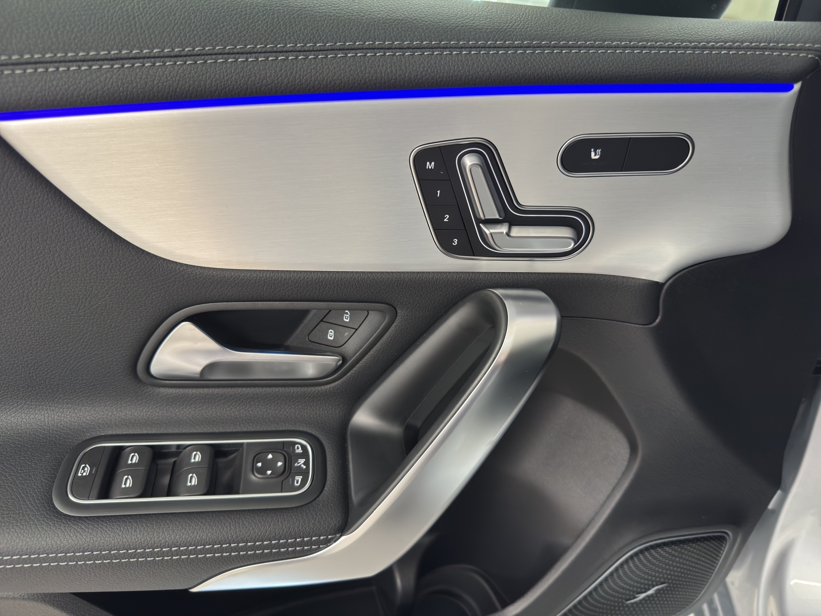MERCEDES-BENZ AMG A 45 S 4Matic-image-11