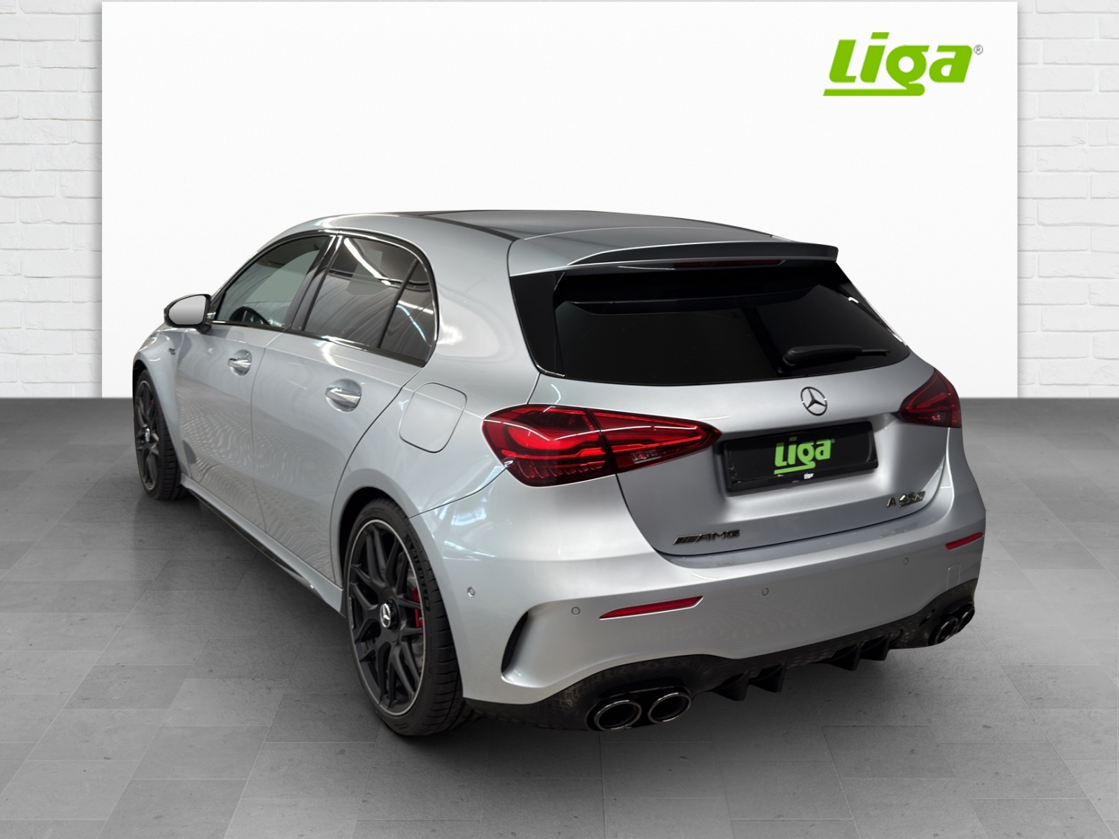 MERCEDES-BENZ AMG A 45 S 4Matic-image-3