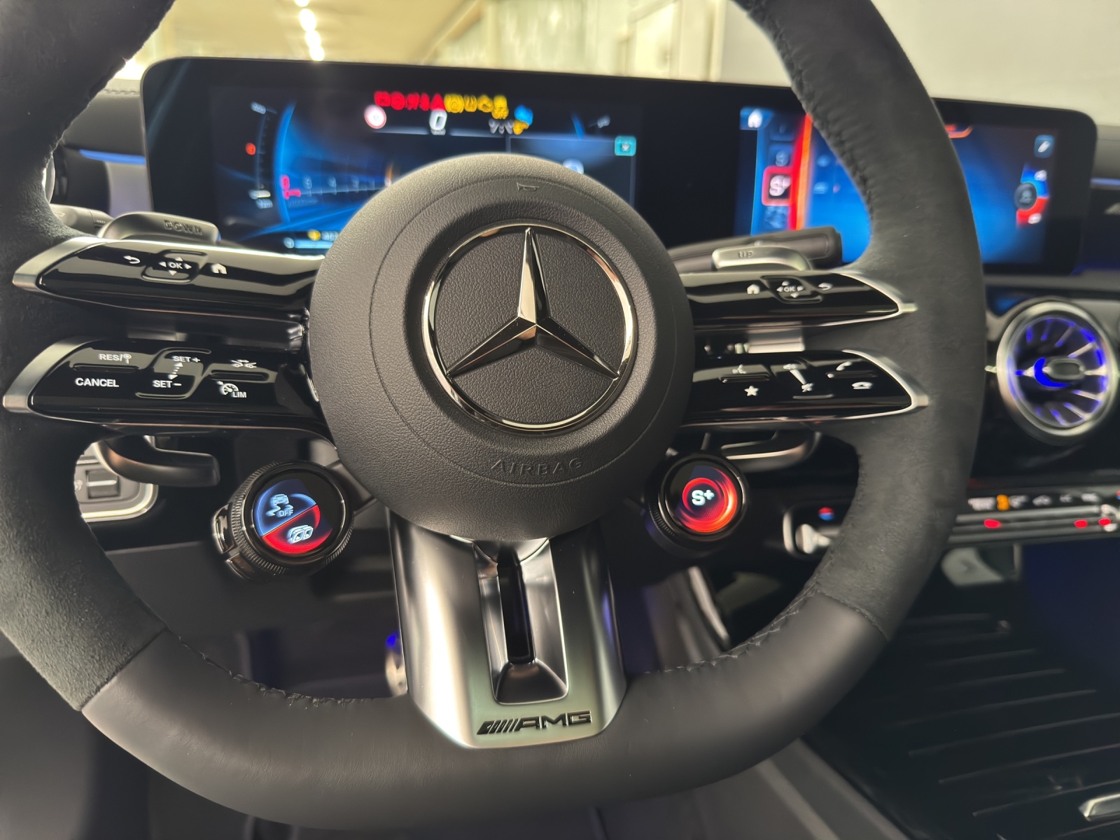 MERCEDES-BENZ AMG A 45 S 4Matic-image-13