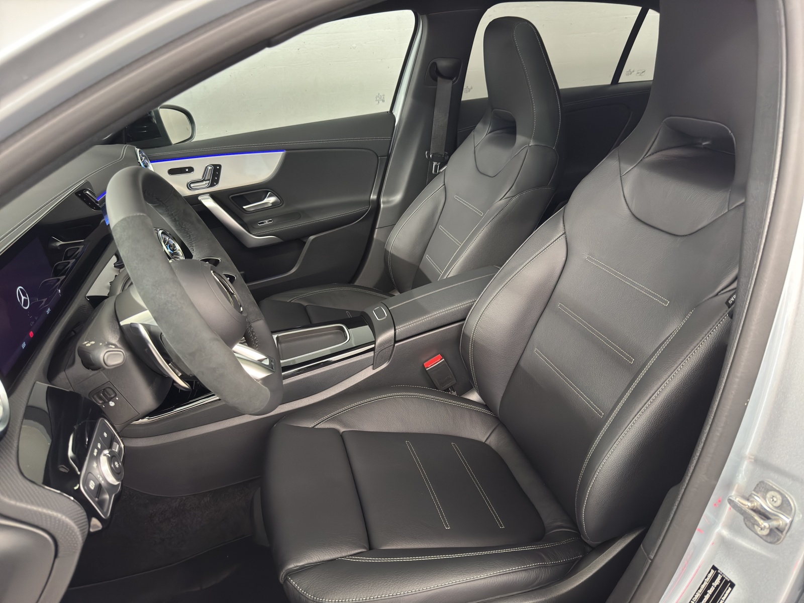 MERCEDES-BENZ AMG A 45 S 4Matic-image-15