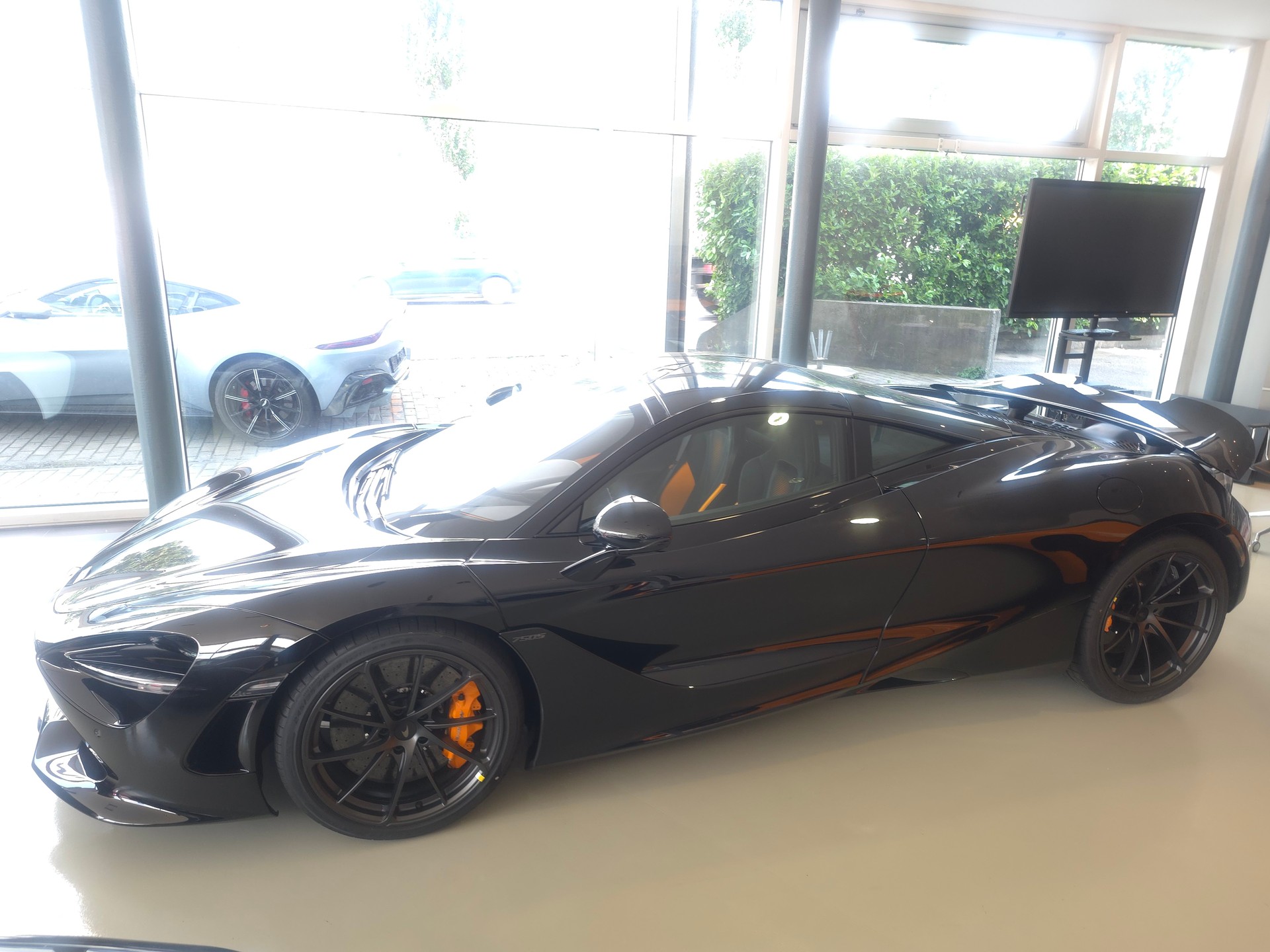 McLAREN 750s MY2026-image-4