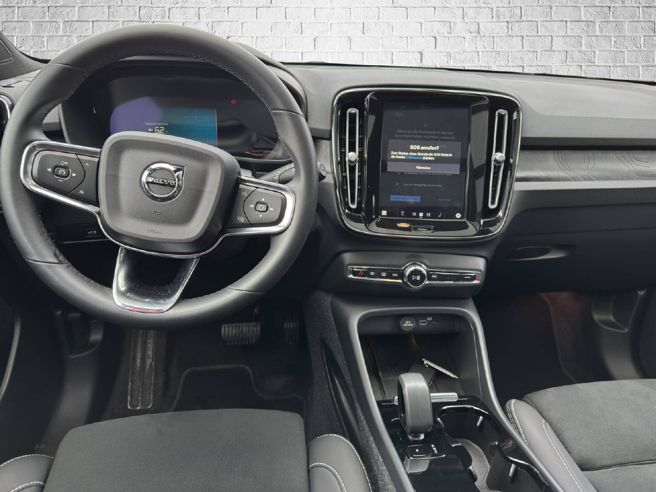 VOLVO EX40 Twin Ultra AWD-image-11