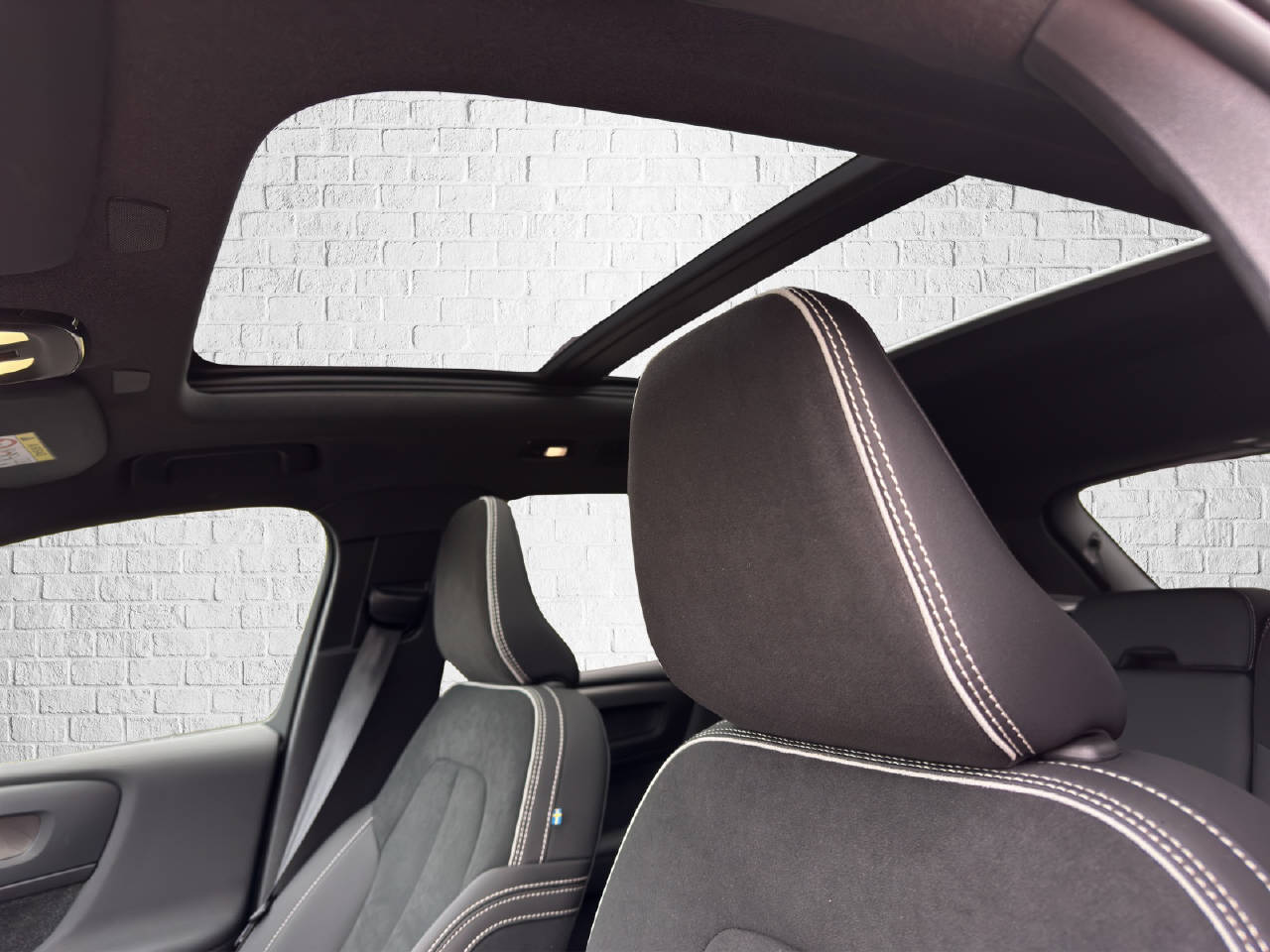 VOLVO EX40 Twin Ultra AWD-image-8