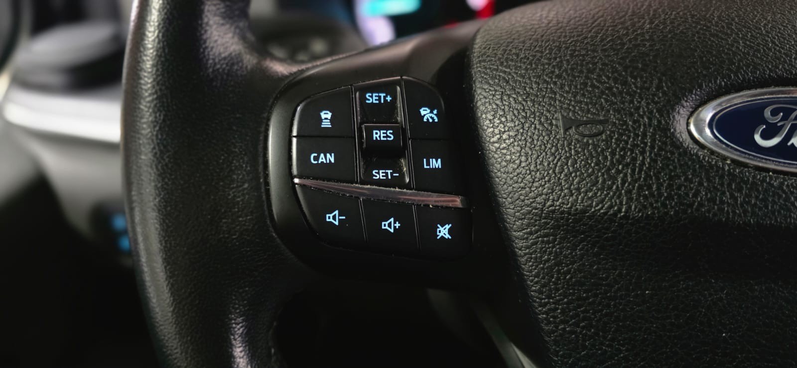 FORD Tourneo Custom 310 L1H1 Titanium SelectShift A-image-16