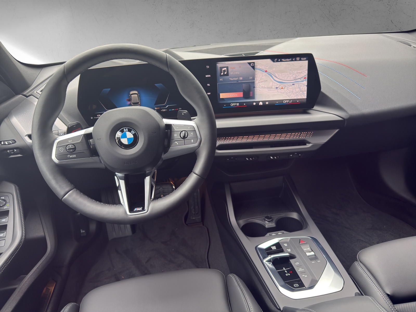 BMW 123 xDrive M Sport Pro Steptronic-image-13