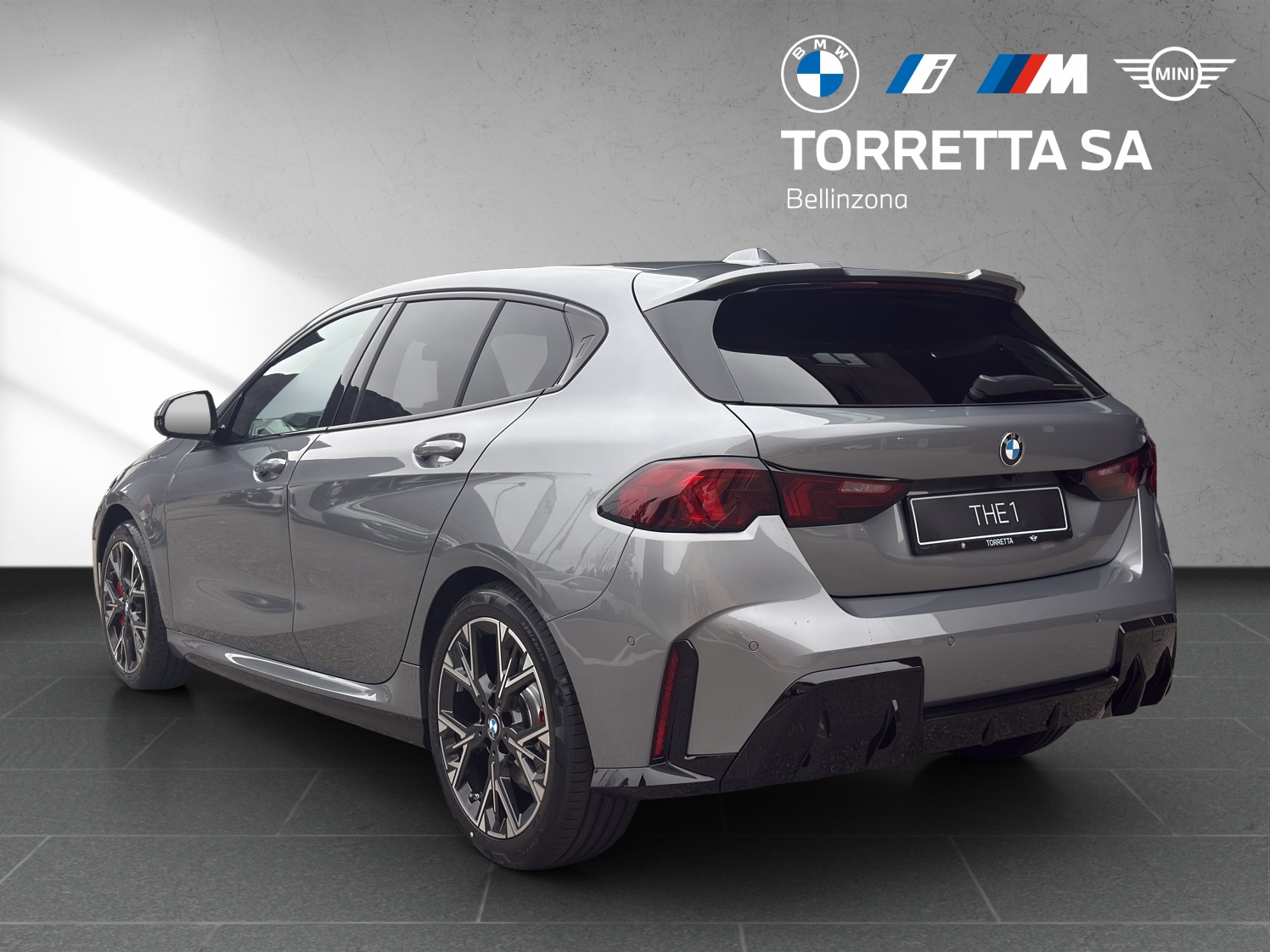 BMW 123 xDrive M Sport Pro Steptronic-image-2