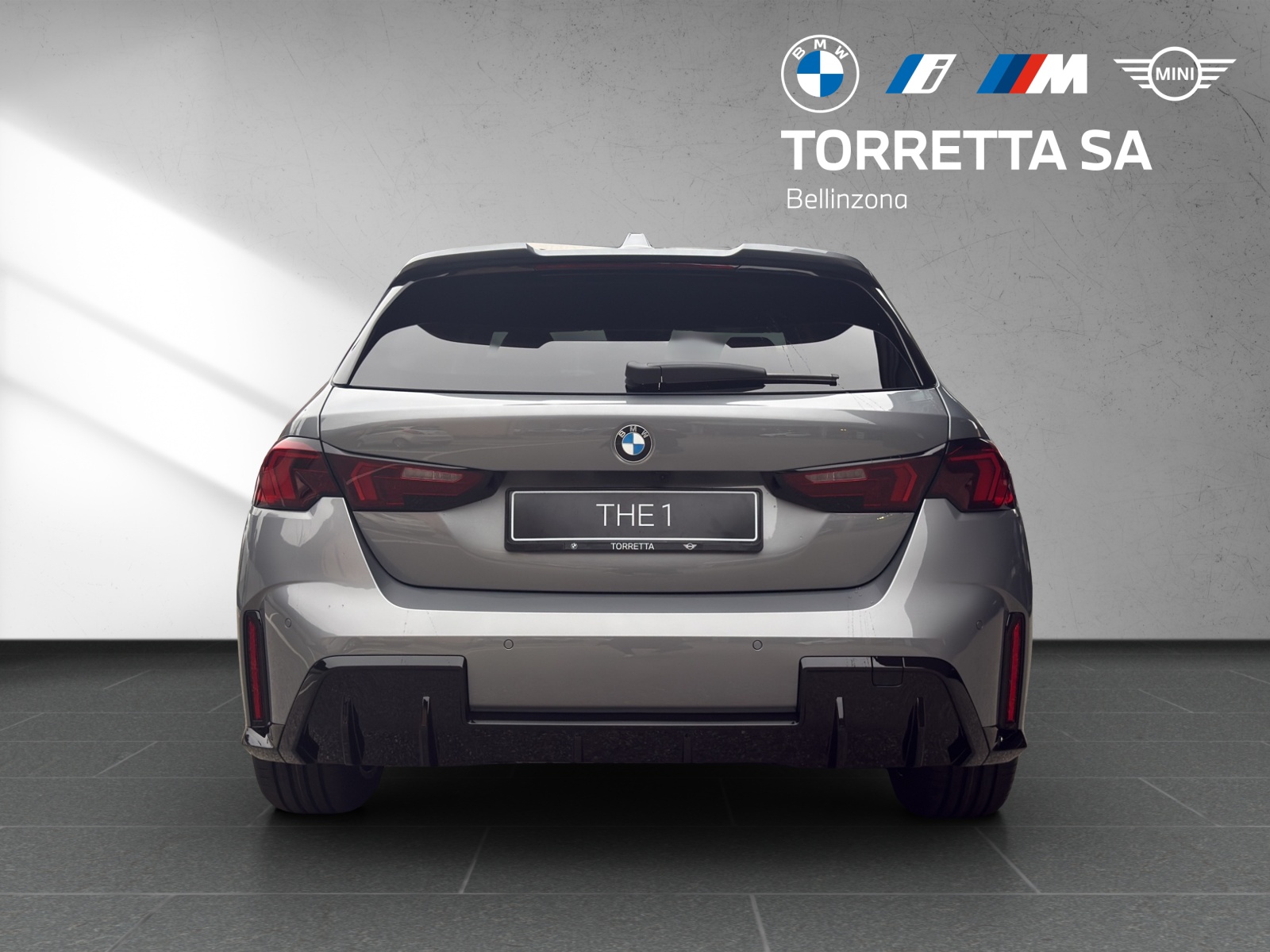BMW 123 xDrive M Sport Pro Steptronic-image-3
