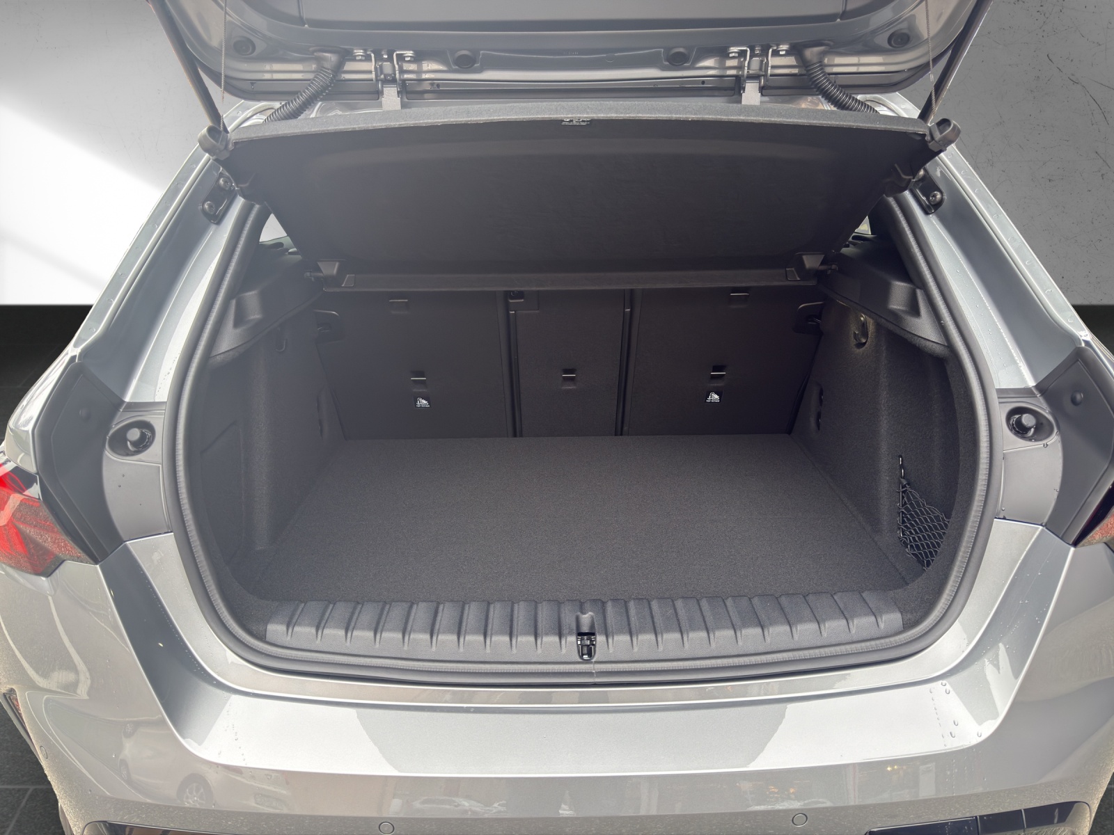 BMW 123 xDrive M Sport Pro Steptronic-image-17