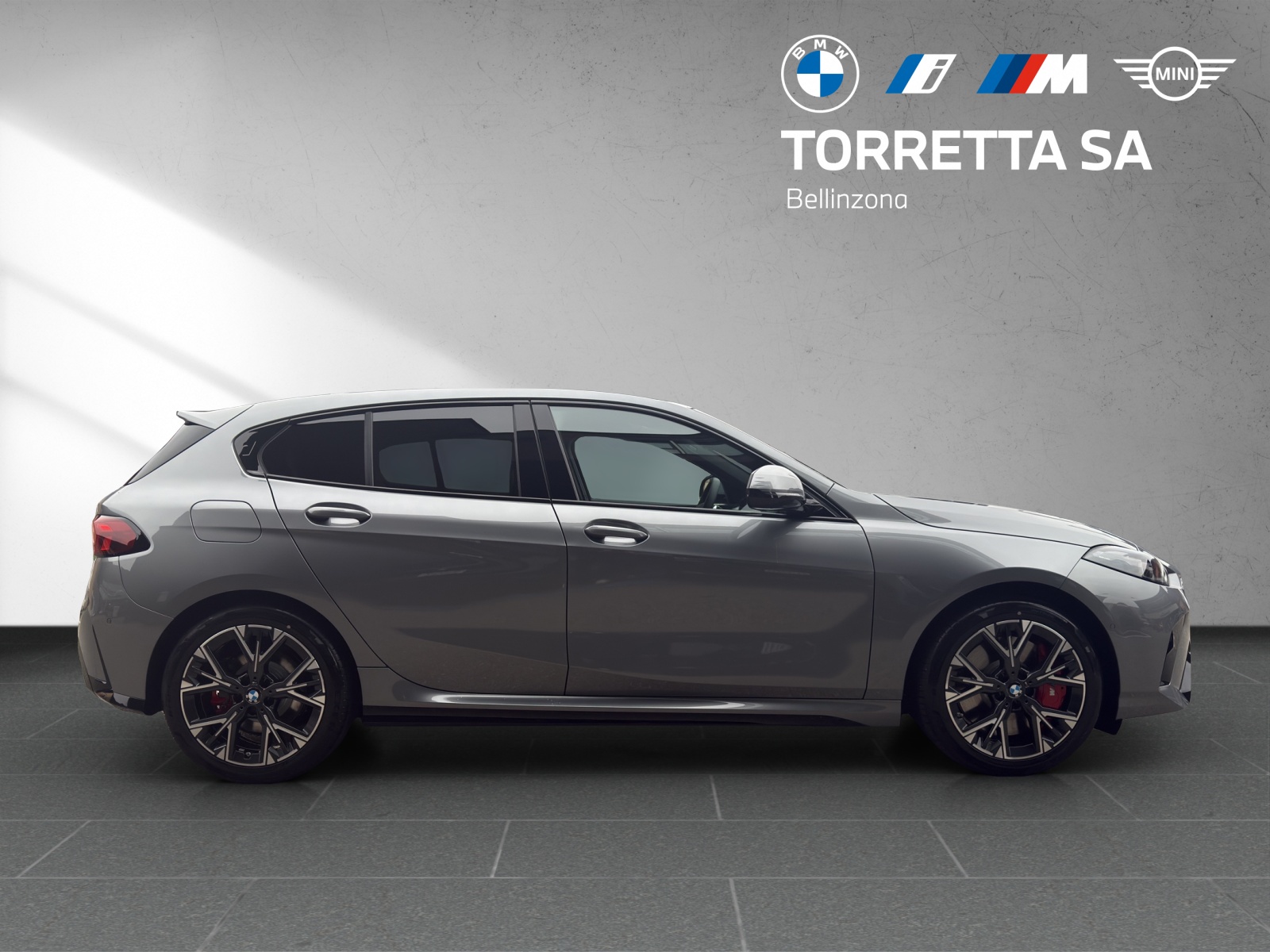 BMW 123 xDrive M Sport Pro Steptronic-image-5