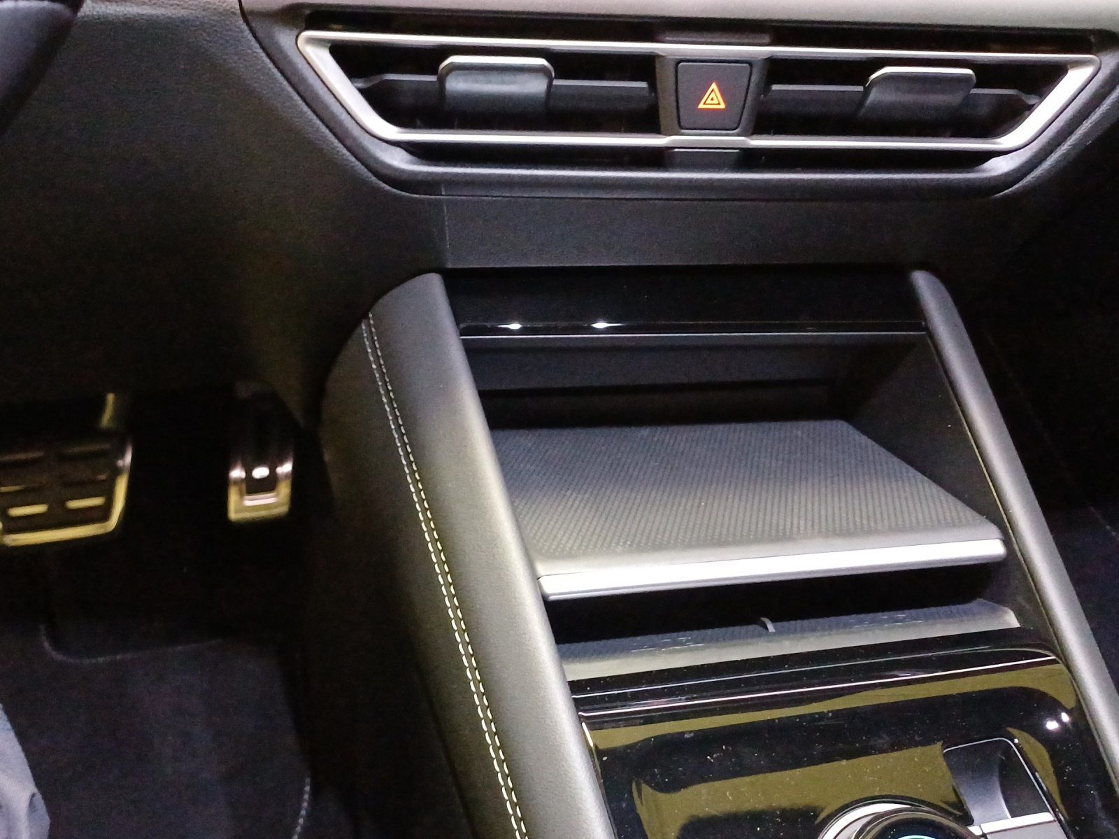 VW Tiguan 2.0 TSI DSG R-Line 4Motion-image-10