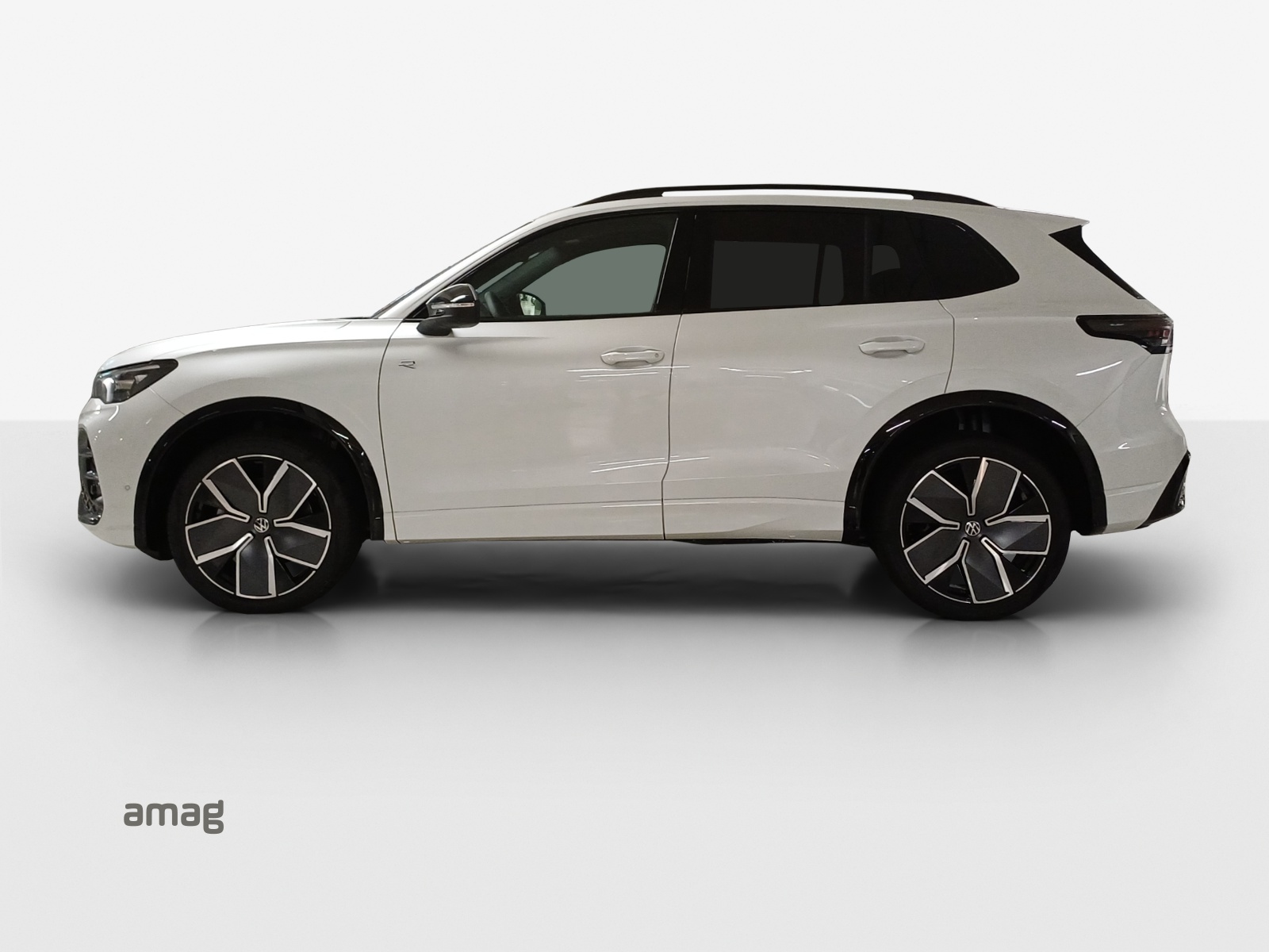 VW Tiguan 2.0 TSI DSG R-Line 4Motion-showroom-element-1