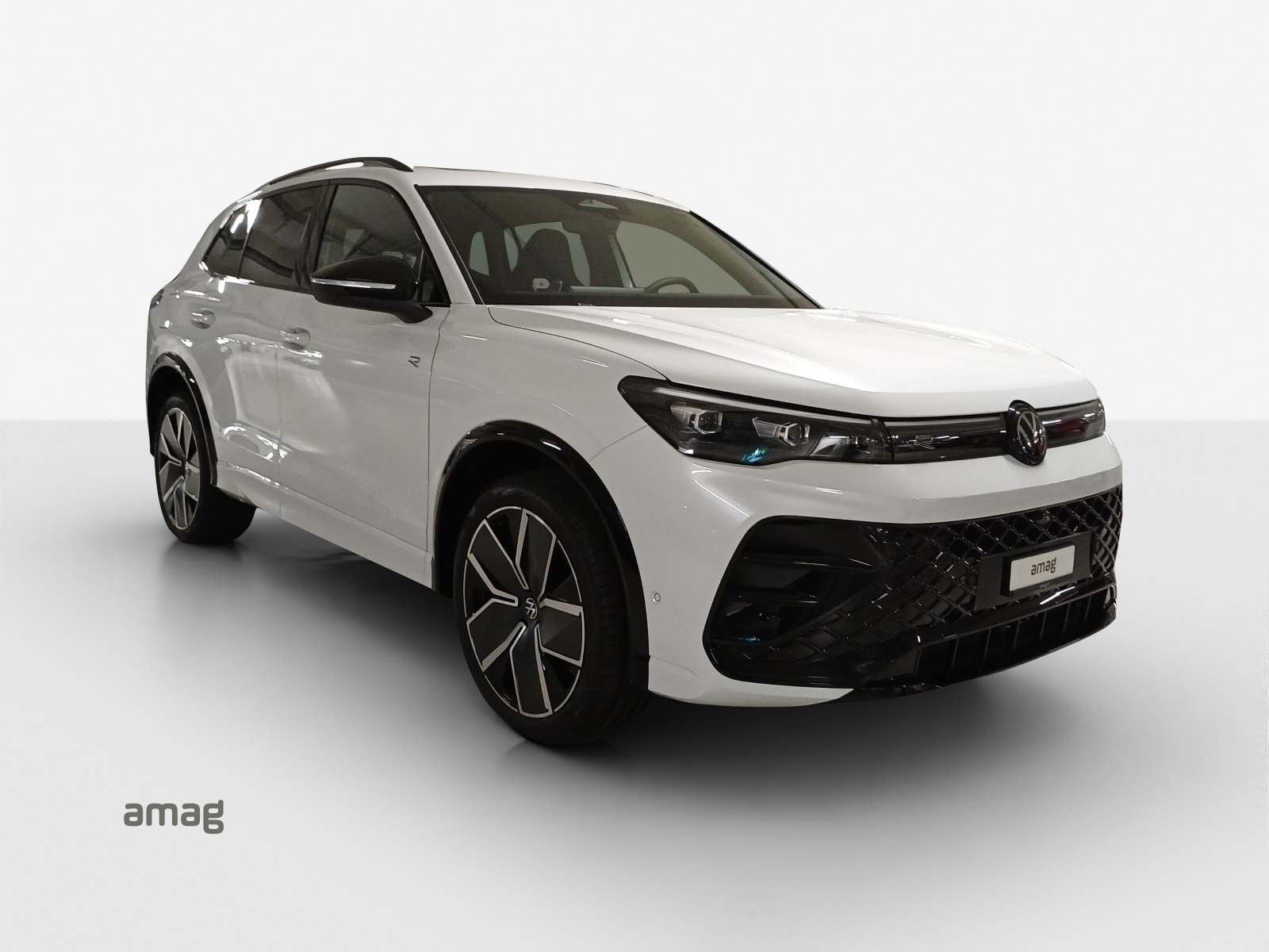 VW Tiguan 2.0 TSI DSG R-Line 4Motion-image-5